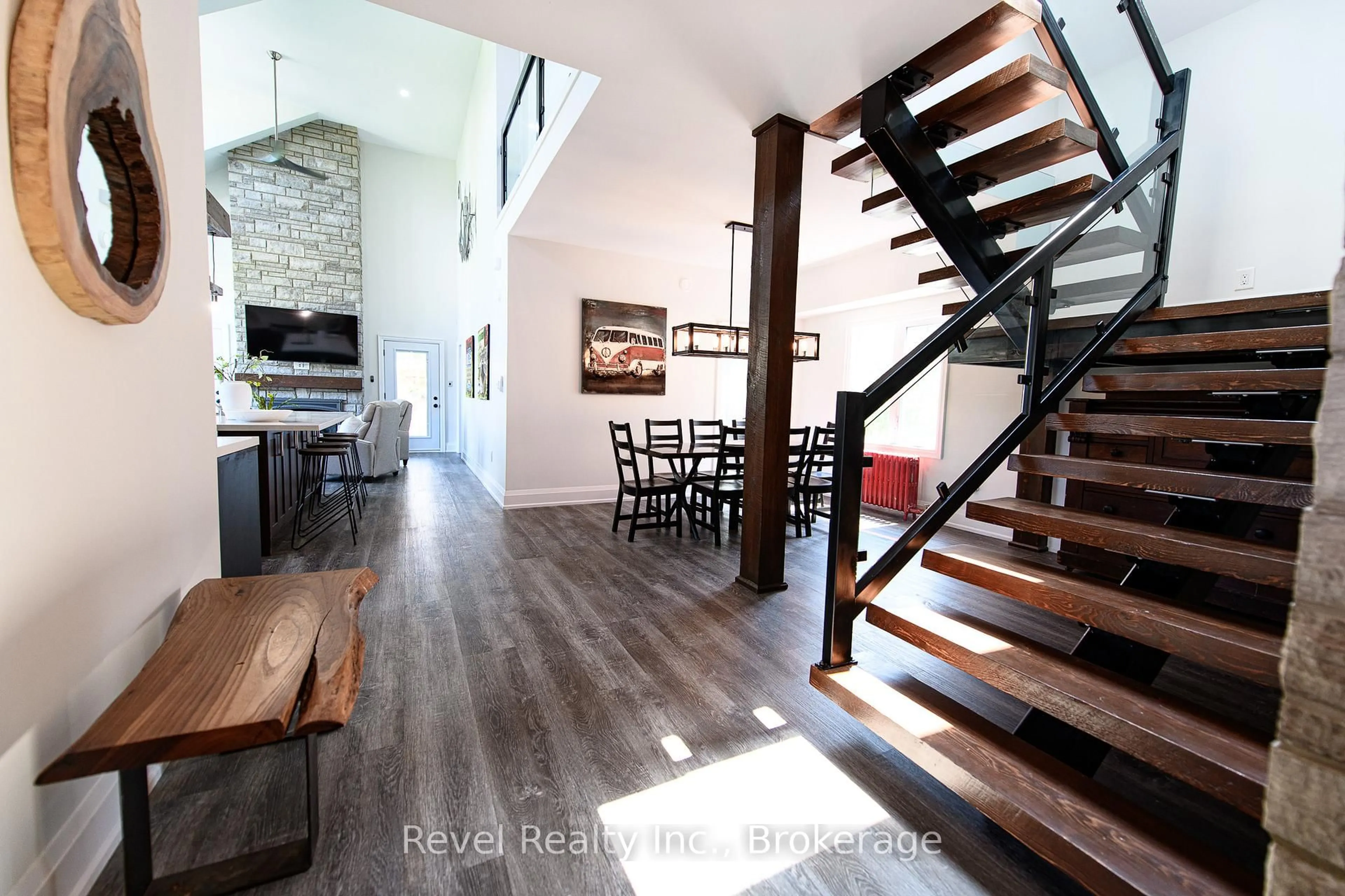 Unknown for 2165 Shore Lane, Wasaga Beach Ontario L9Z 2X7