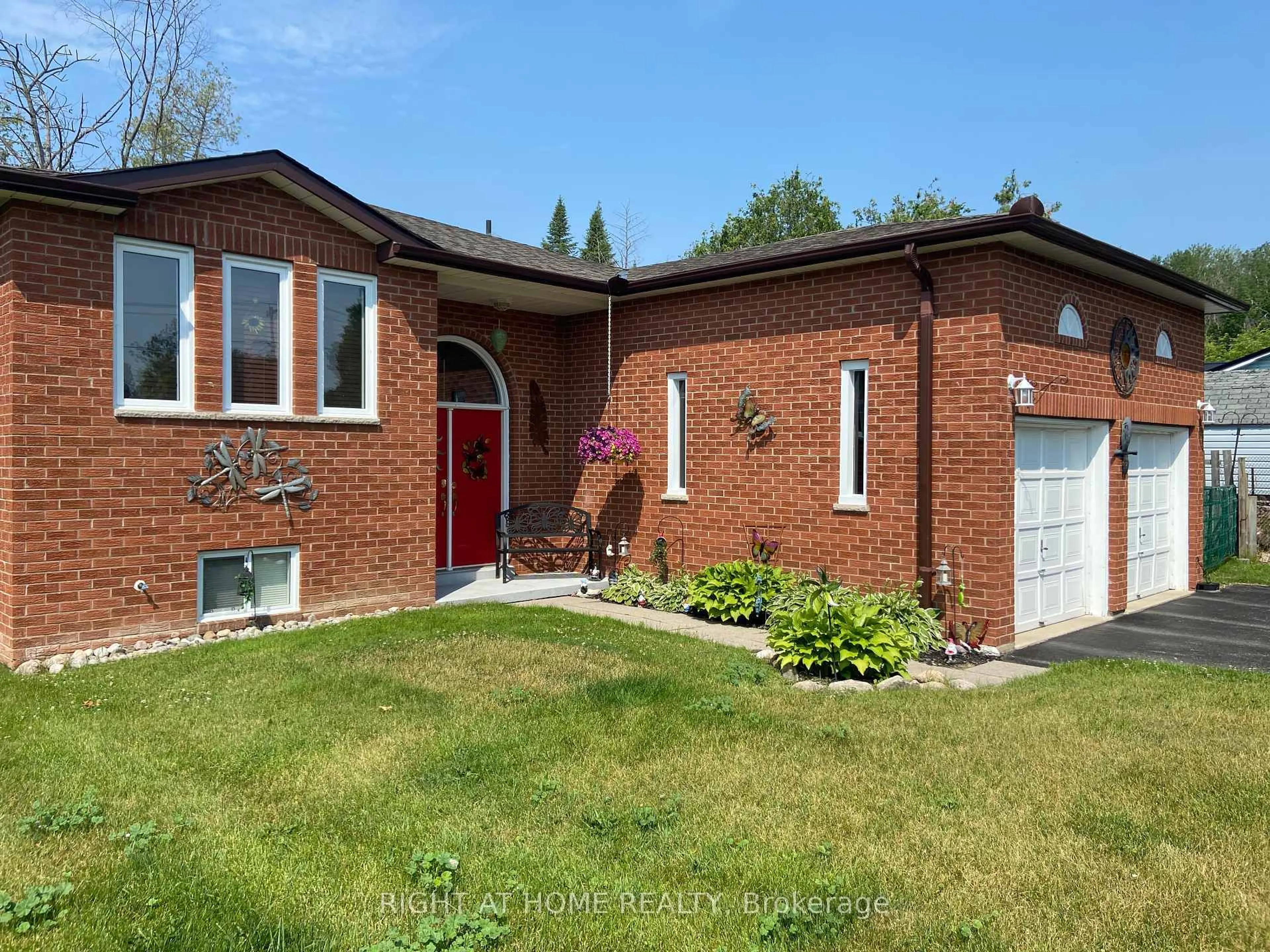Home with brick exterior material, street for 4 Campbell Ave, Oro-Medonte Ontario L0L 1T0