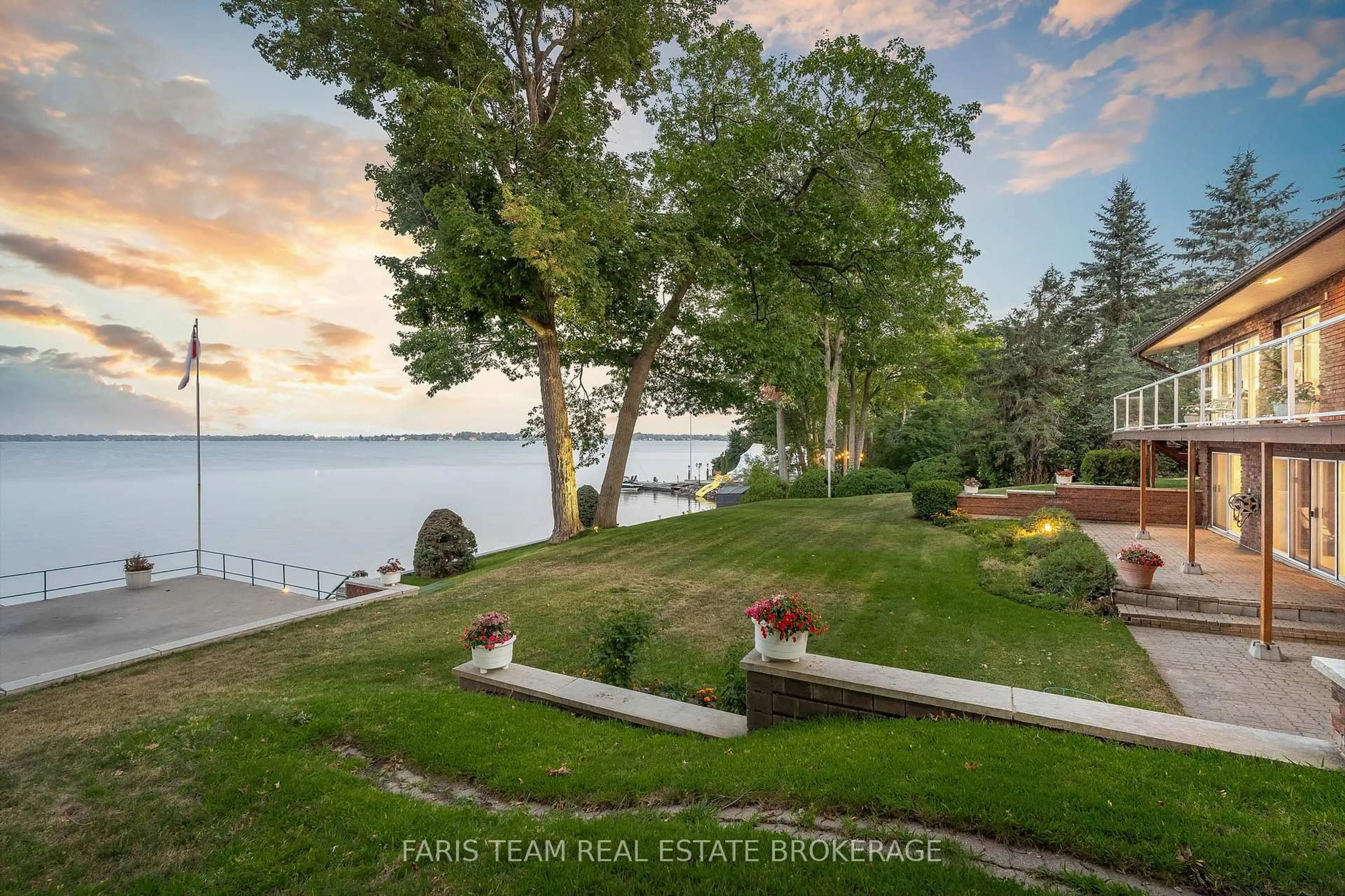 Patio, water/lake/river/ocean view for 1 Southwood Circ, Orillia Ontario L3V 2H8