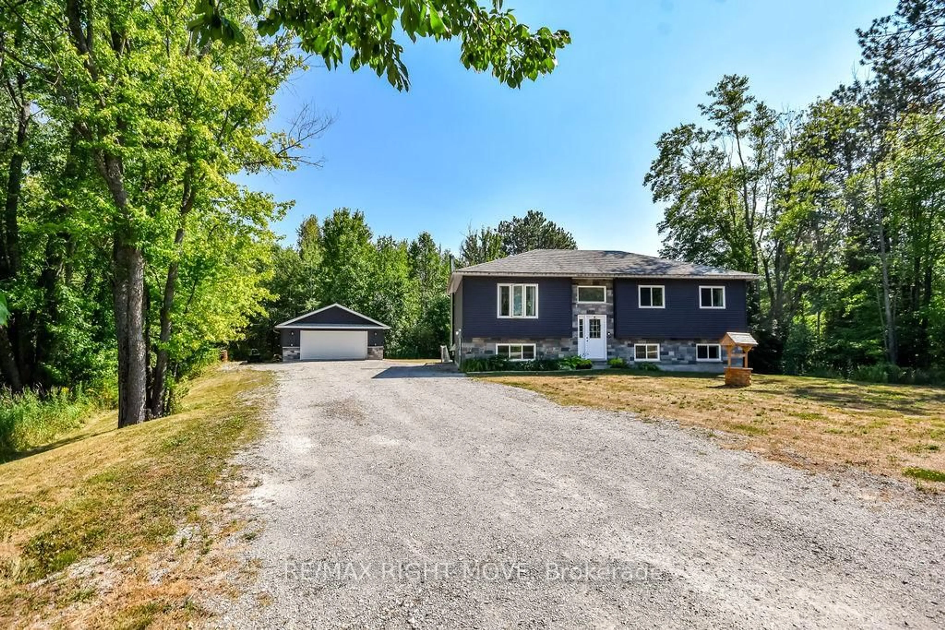A pic from outside/outdoor area/front of a property/back of a property/a pic from drone, street for 2909 Fairgrounds Rd, Ramara Ontario L0K 2B0