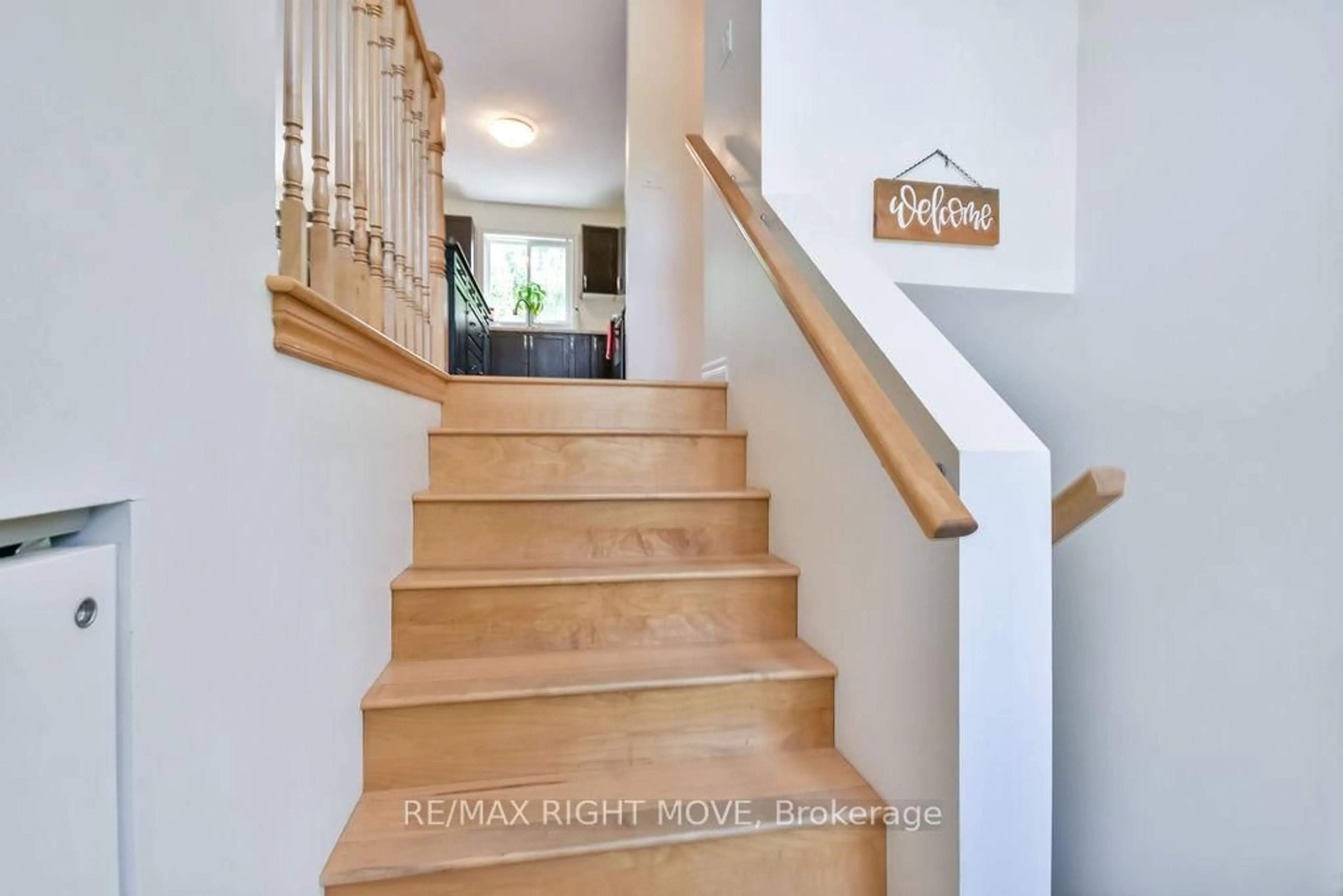 Stairs for 2909 Fairgrounds Rd, Ramara Ontario L0K 2B0