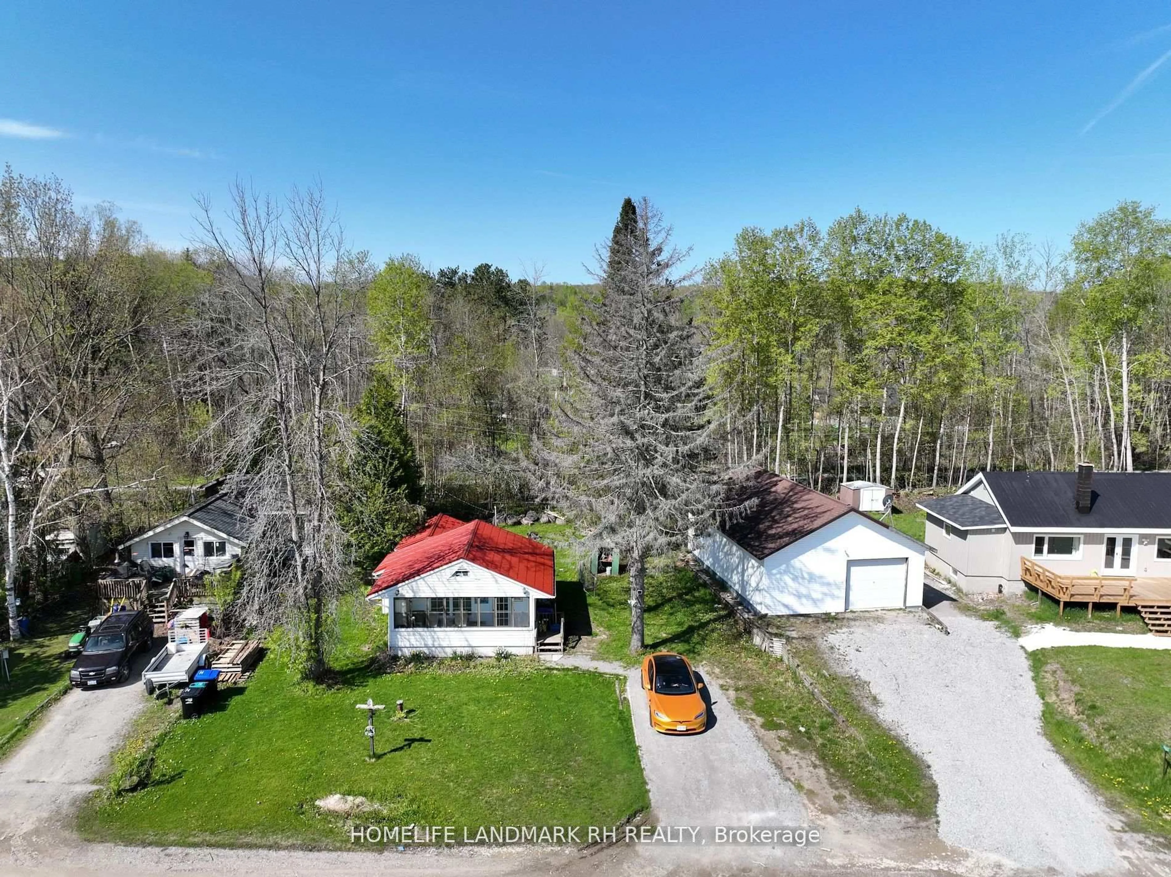 A pic from outside/outdoor area/front of a property/back of a property/a pic from drone, street for 1654 Viking Marina Rd, Severn Ontario L0K 2C0