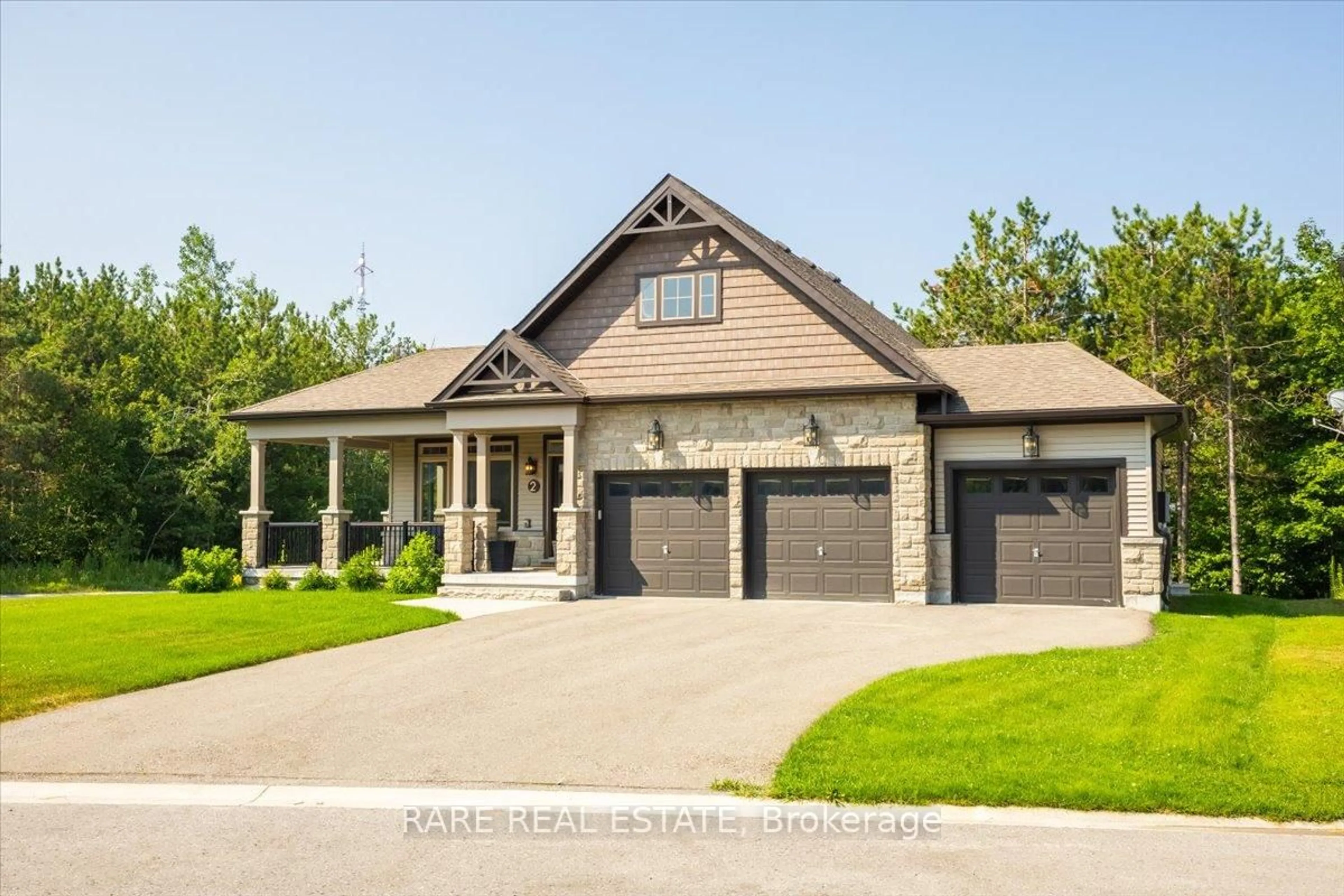 Home with brick exterior material, street for 2 Boville Crt, Oro-Medonte Ontario L0L 2L0