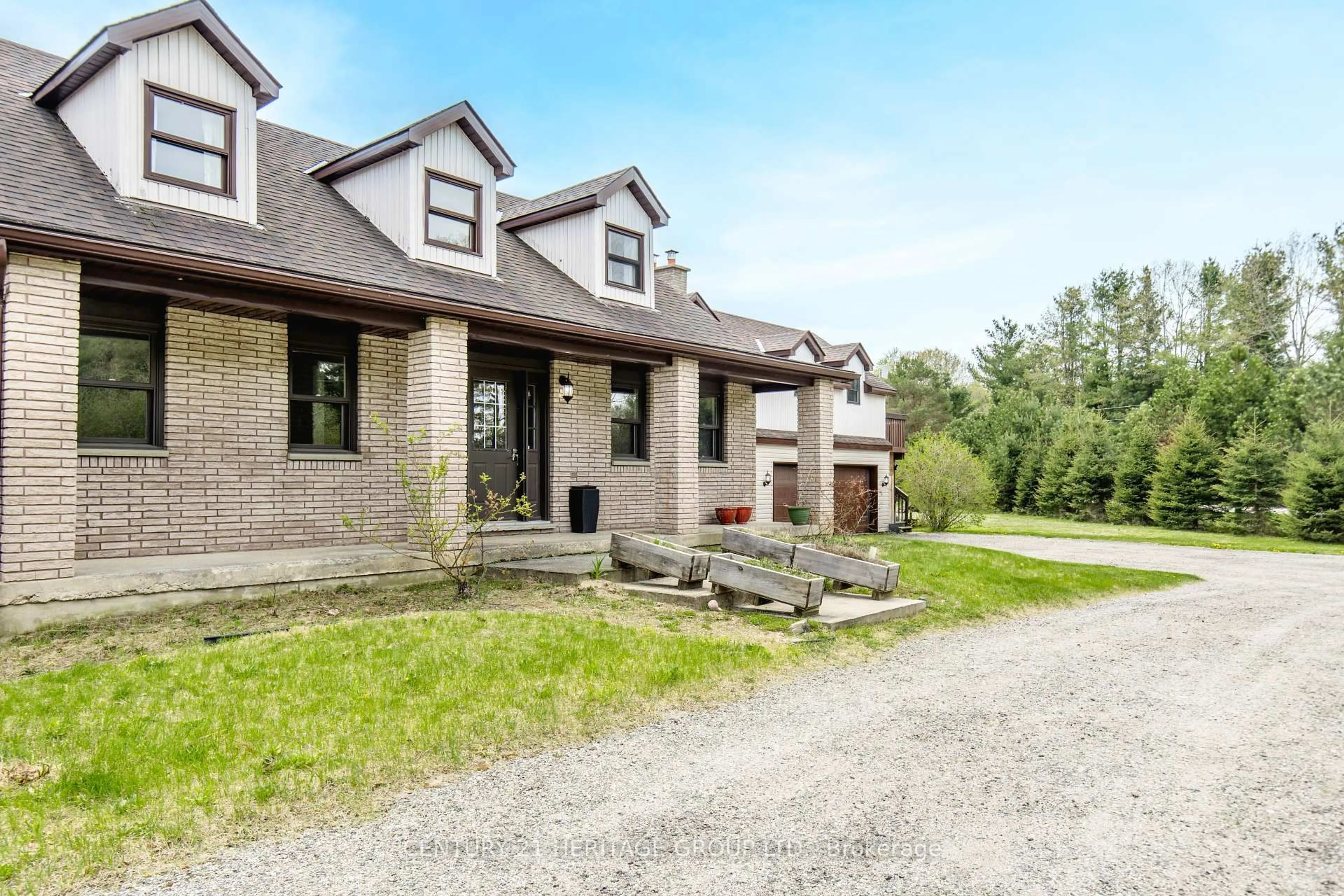 Home with brick exterior material, unknown for 3081 Hogback Rd, Clearview Ontario L0M 1N0
