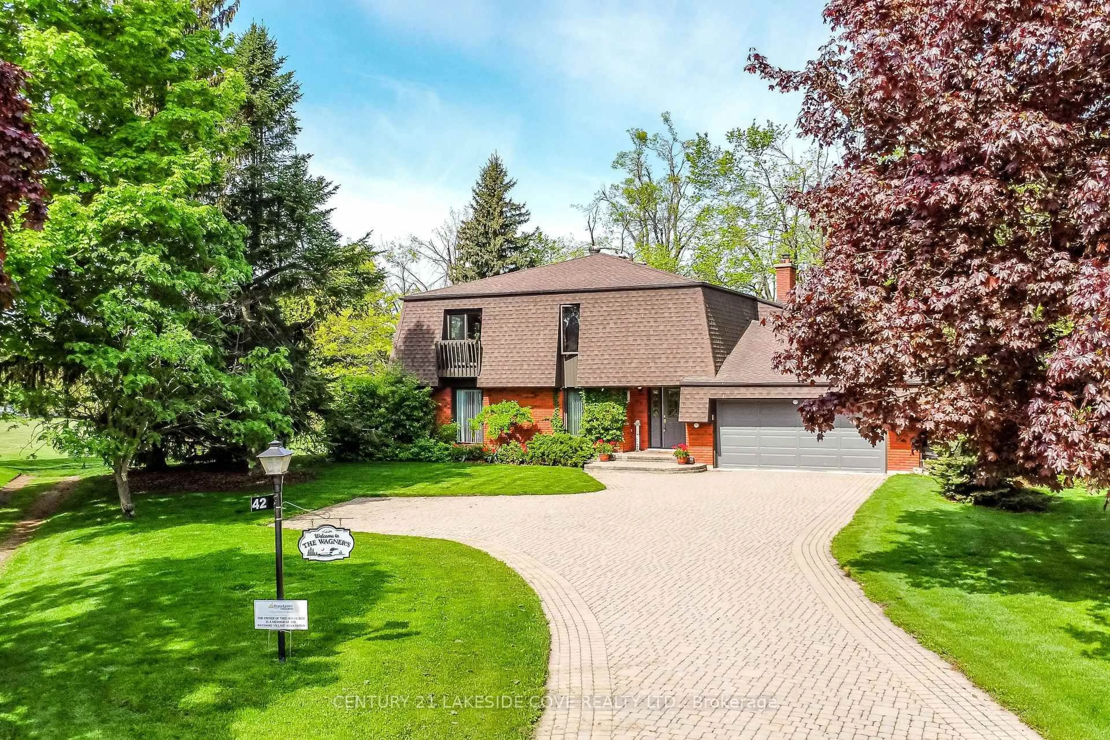 Home with brick exterior material, street for 42 Thicketwood Pl, Ramara Ontario L0K 1B0