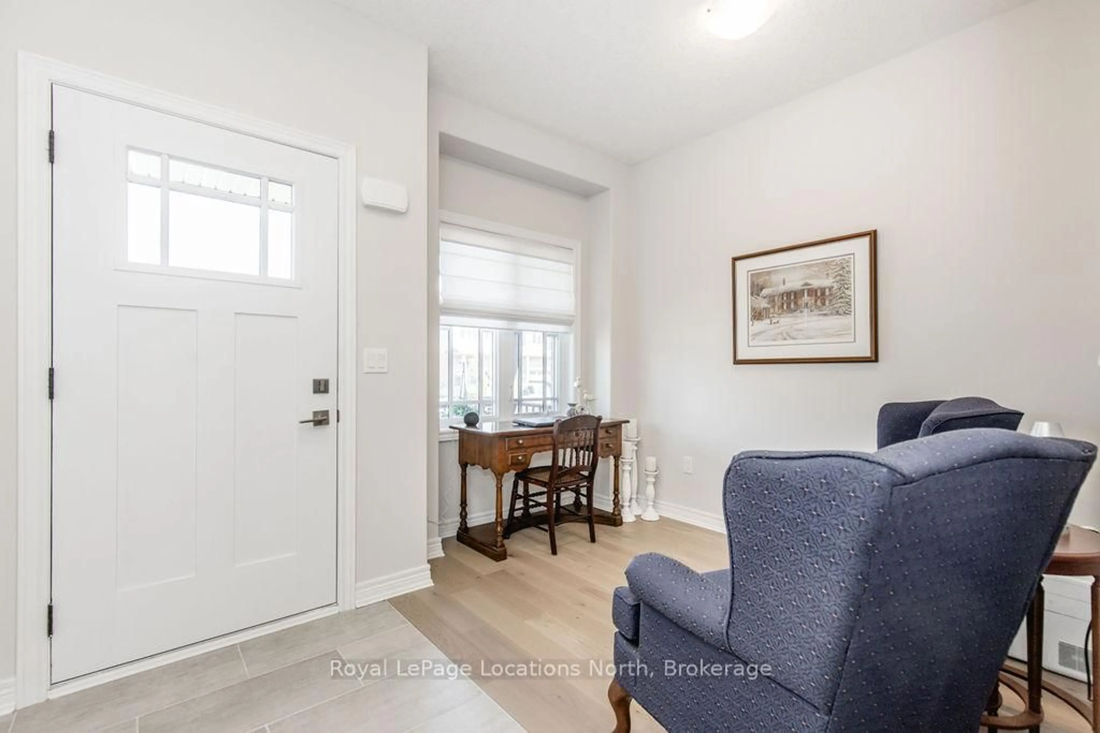 Indoor entryway for 37 Shipley Ave, Collingwood Ontario L9Y 5M6