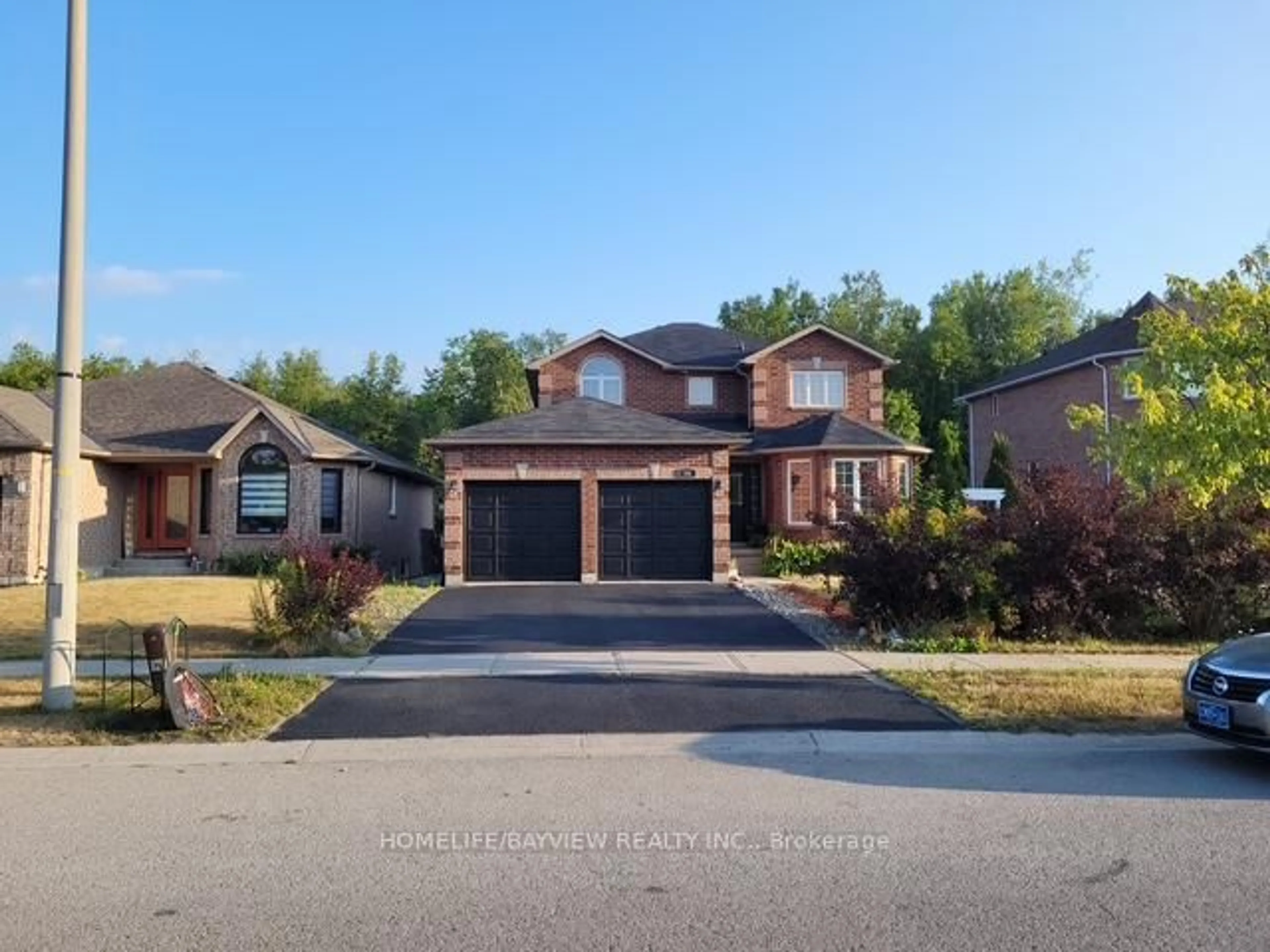 Home with brick exterior material, street for 44 THICKETWOOD Ave, Barrie Ontario L4N 5Y4