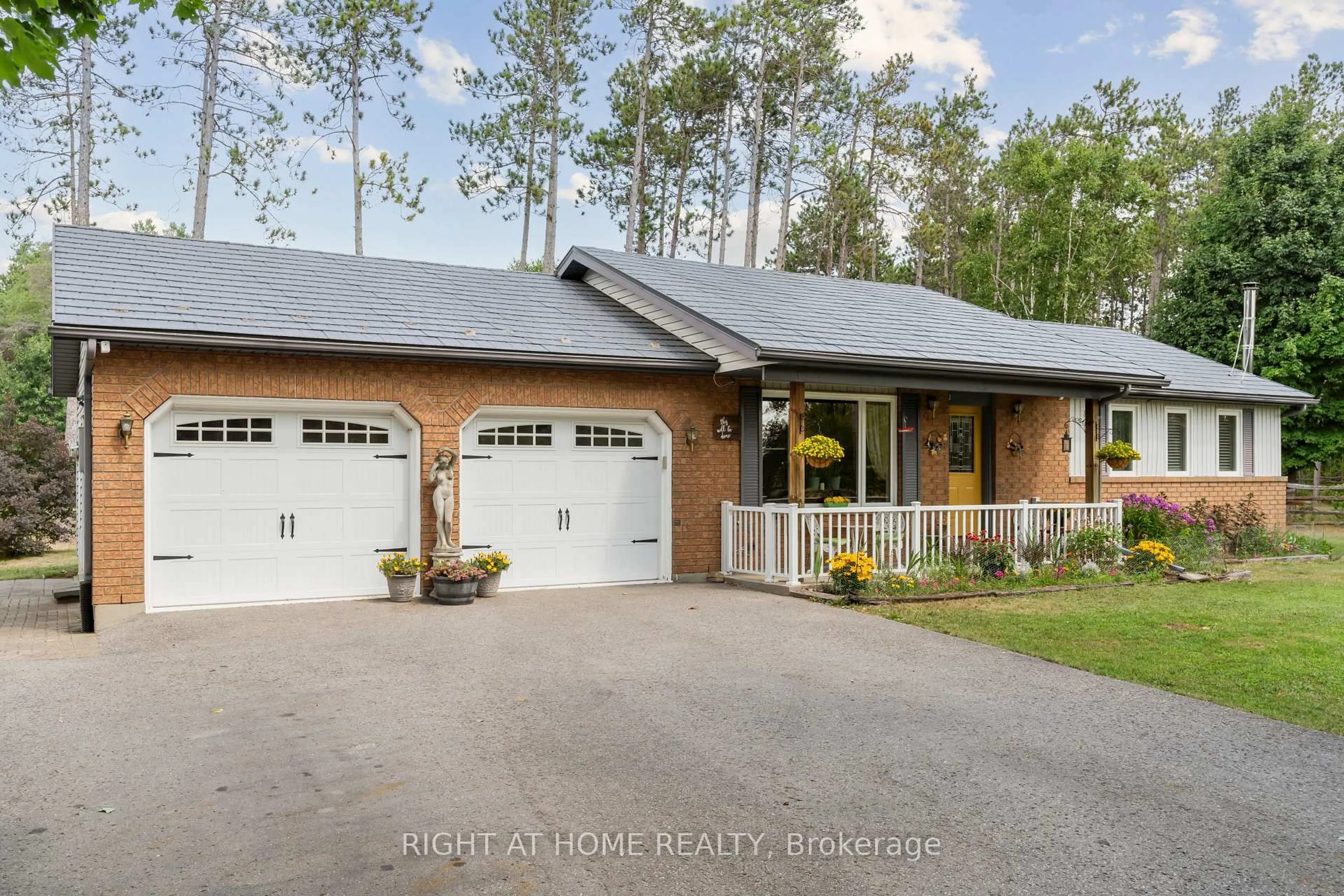 Home with brick exterior material, unknown for 6216 Sunnidale Tosorontio Townline, Clearview Ontario L0M 1K0