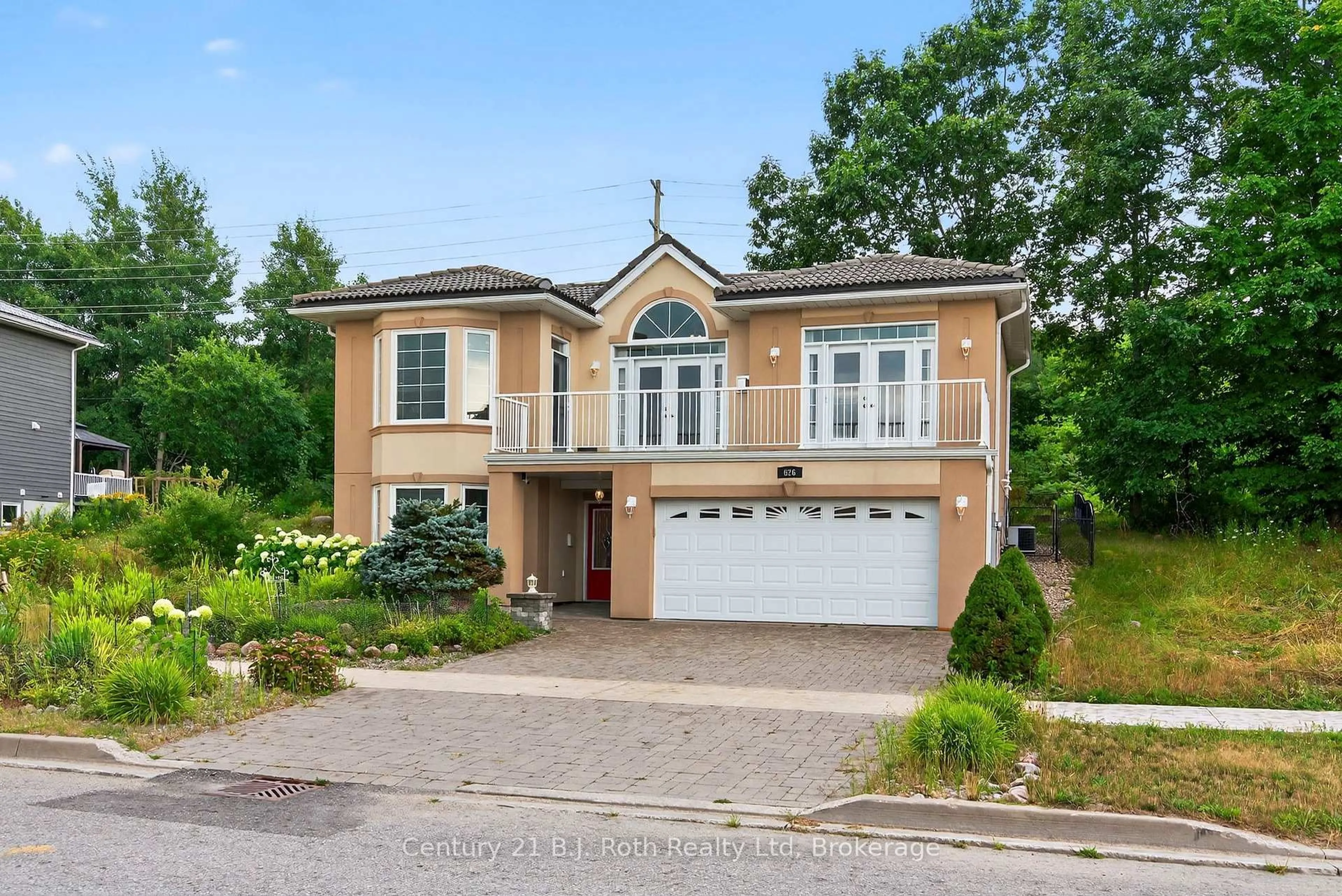 Home with brick exterior material, street for 626 Taylor Dr, Midland Ontario L4R 0E2