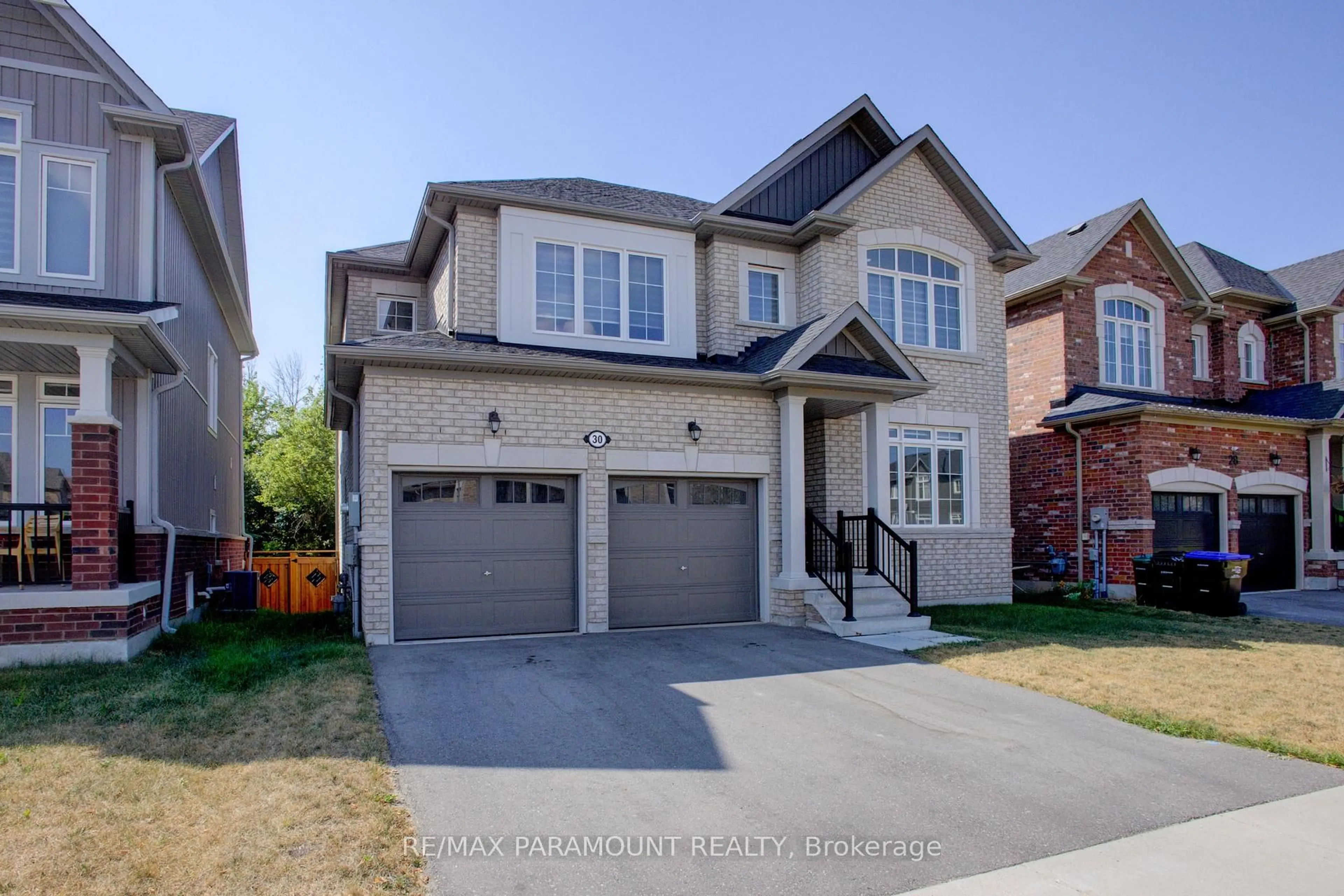 Home with brick exterior material, street for 30 Kirby Ave, Collingwood Ontario L9Y 3W8