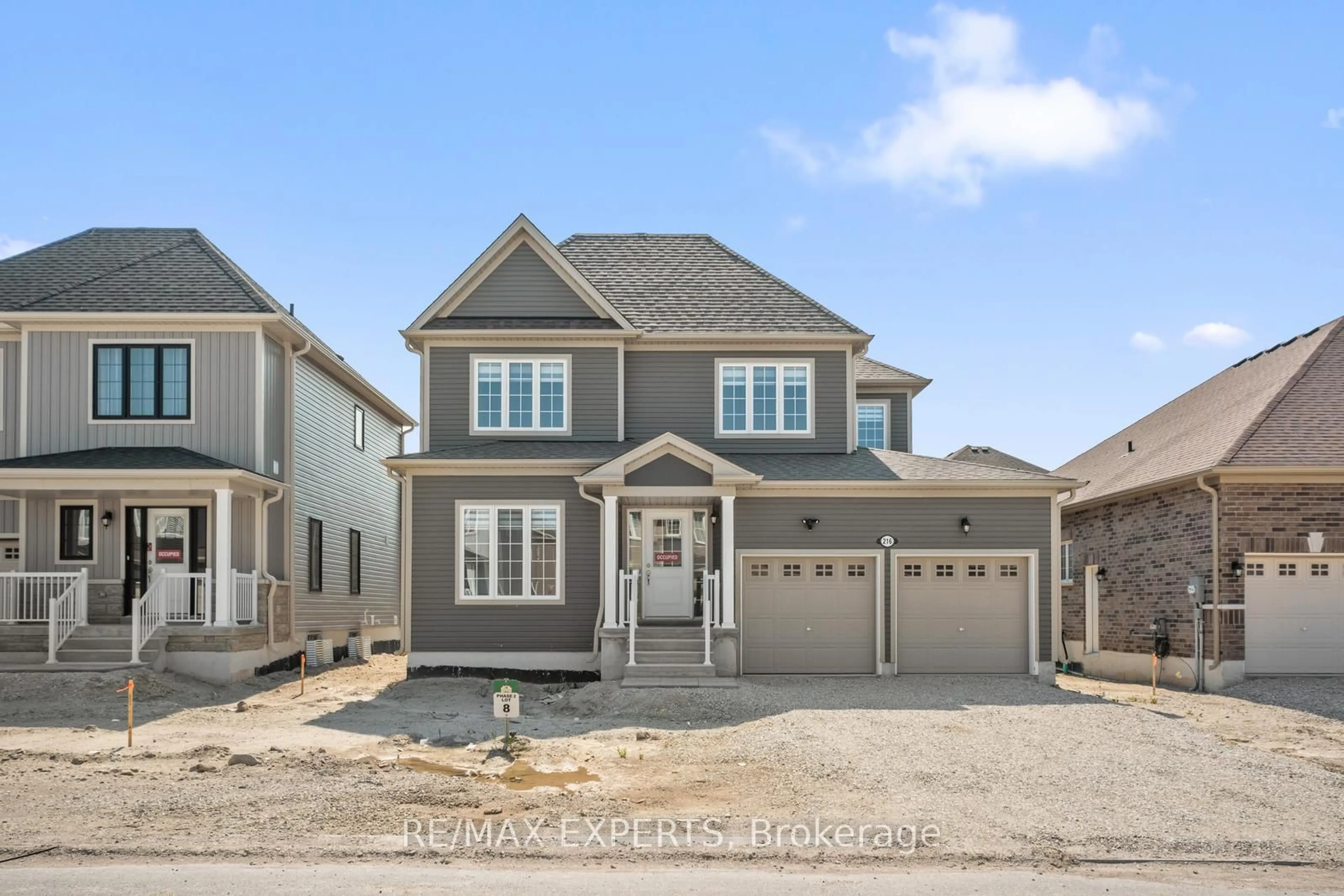 Home with vinyl exterior material, street for 216 Cubitt St, Clearview Ontario L0M 1S0