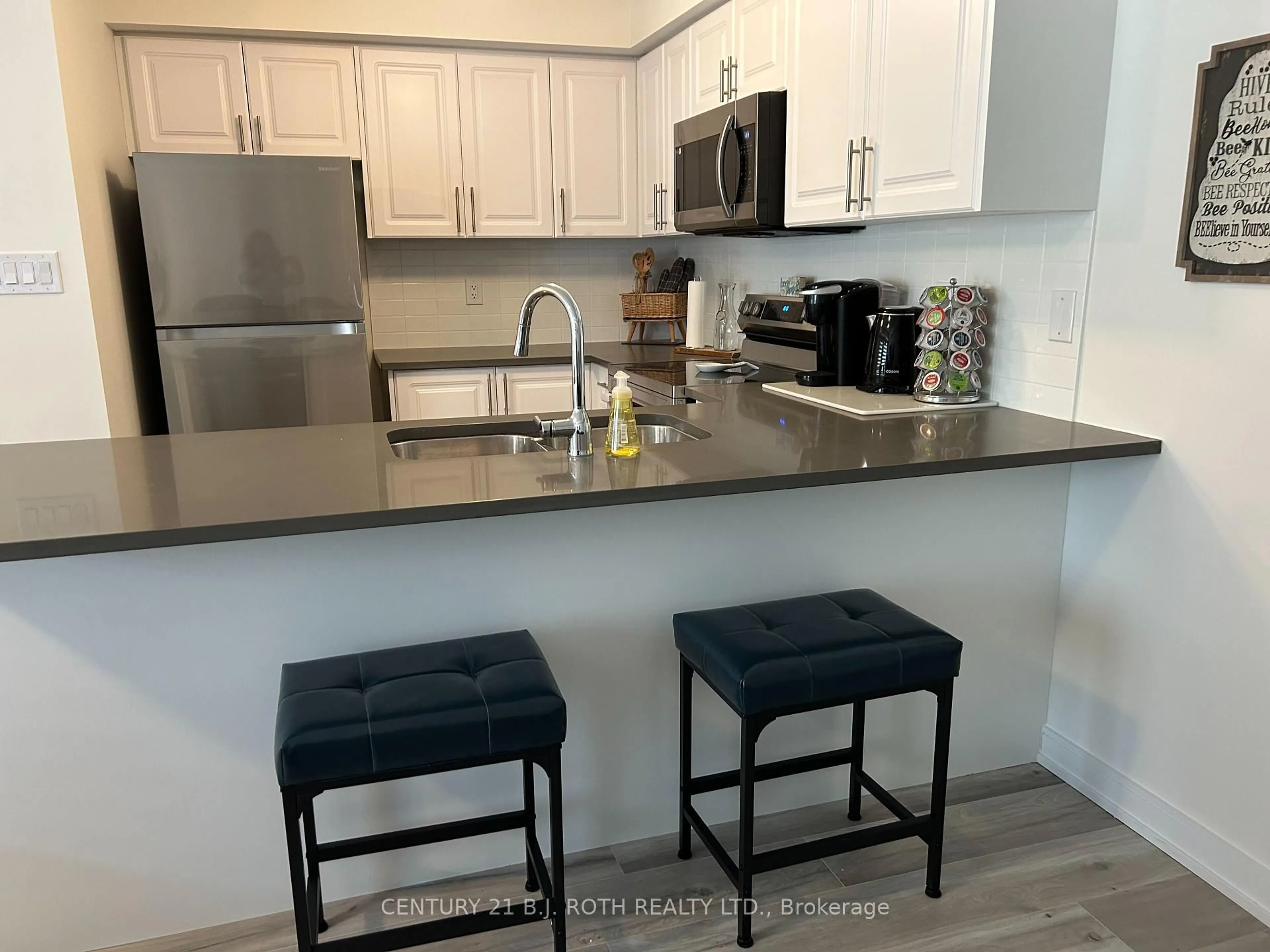 Unknown for 64 APPLETREE Lane, Barrie Ontario L9J 0P1