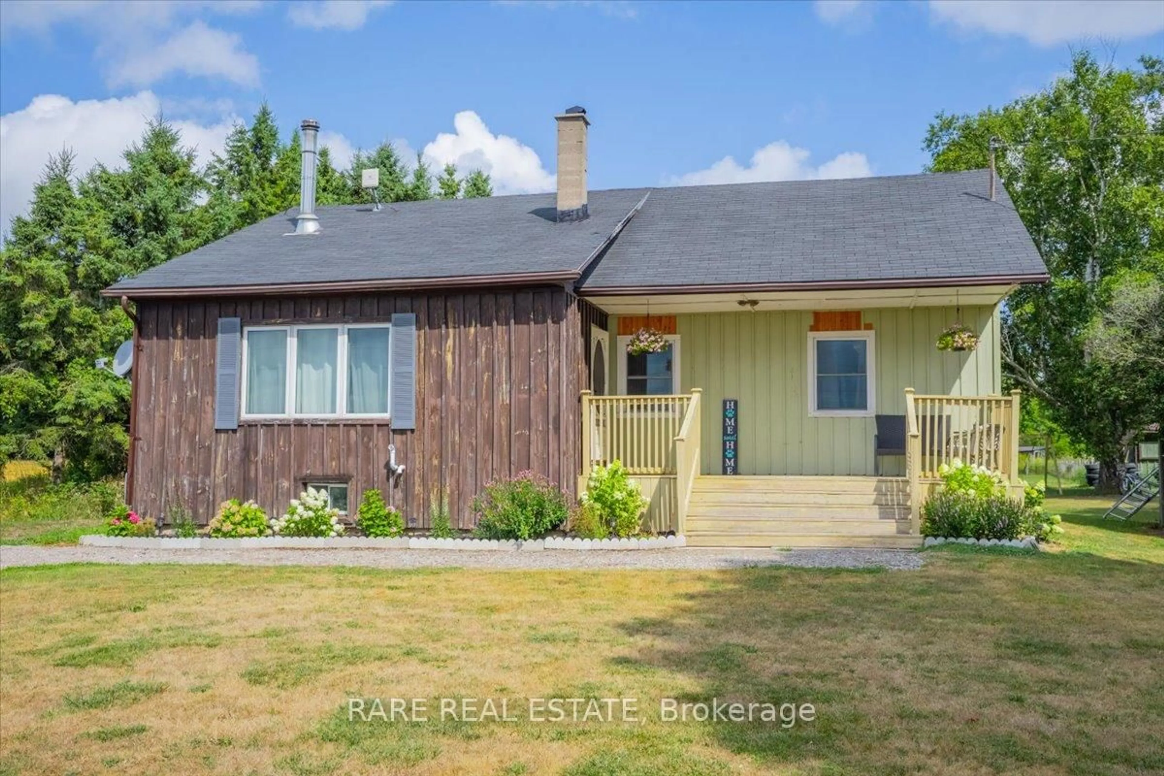 A pic from outside/outdoor area/front of a property/back of a property/a pic from drone, street for 4412 7th Concession, Clearview Ontario L0M 1N0