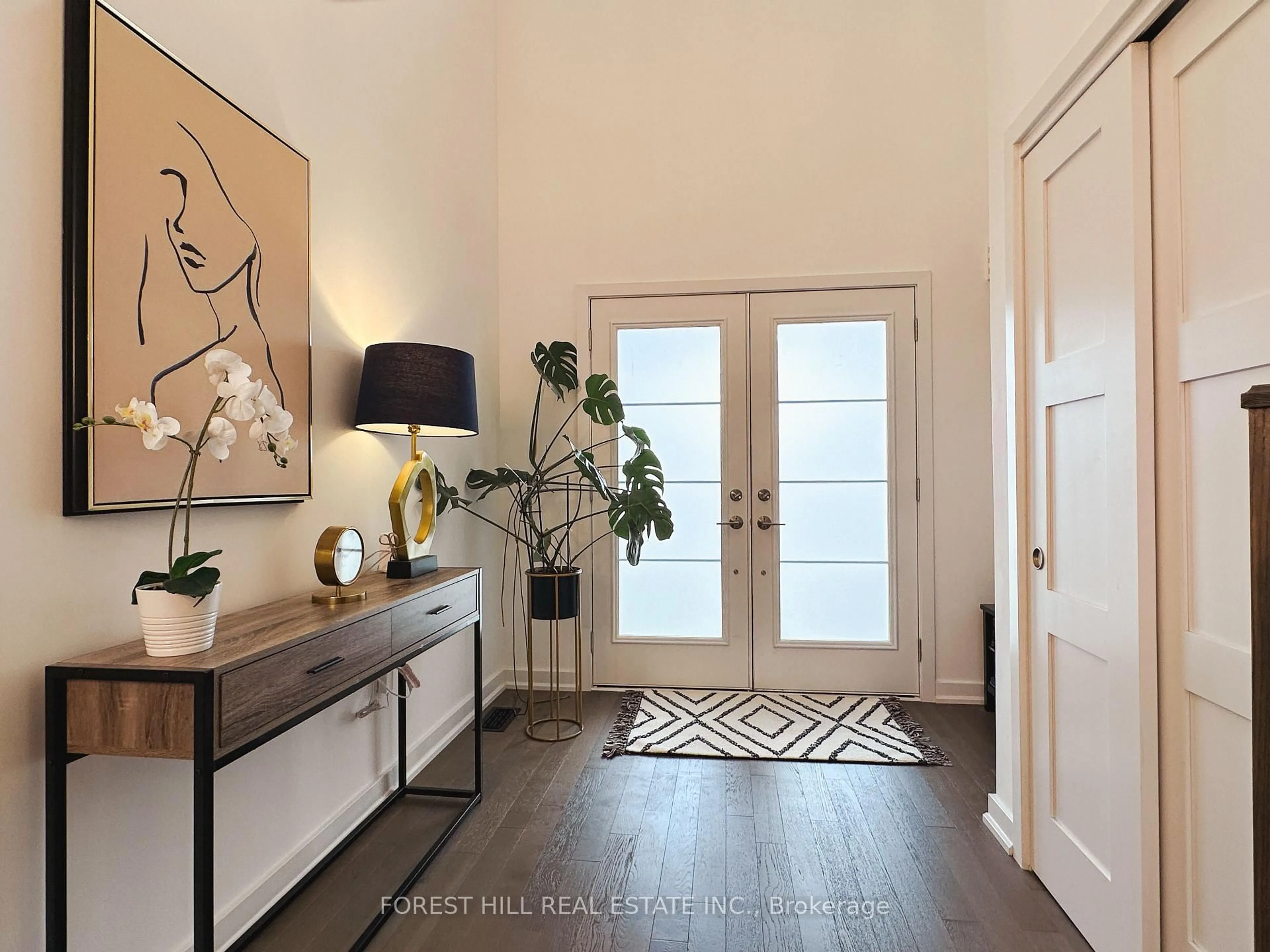 Indoor entryway for 64 Mabern St, Barrie Ontario L9J 0J2