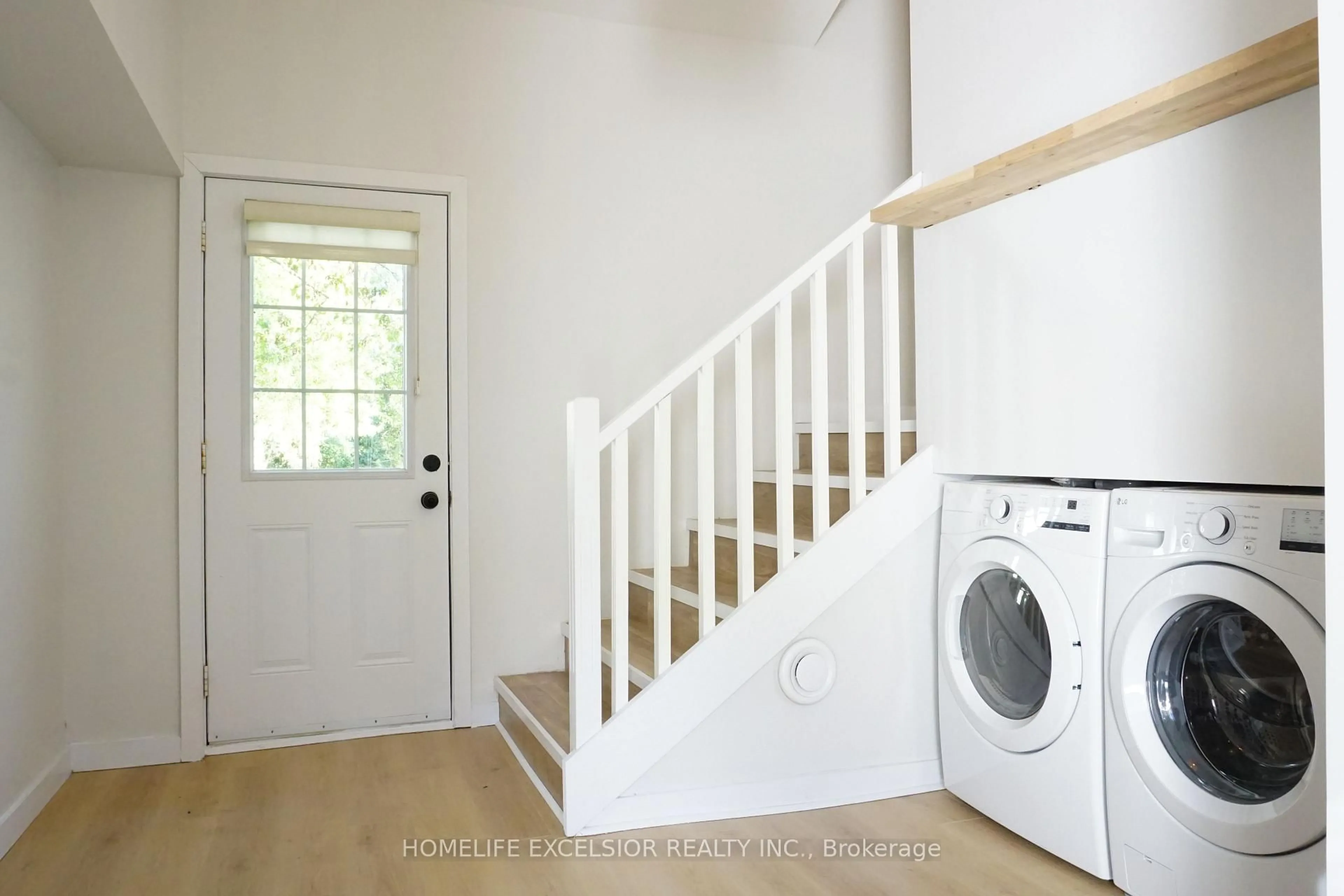 Laundry room for 2866 Concession B Rd, Ramara Ontario L0K 1B0