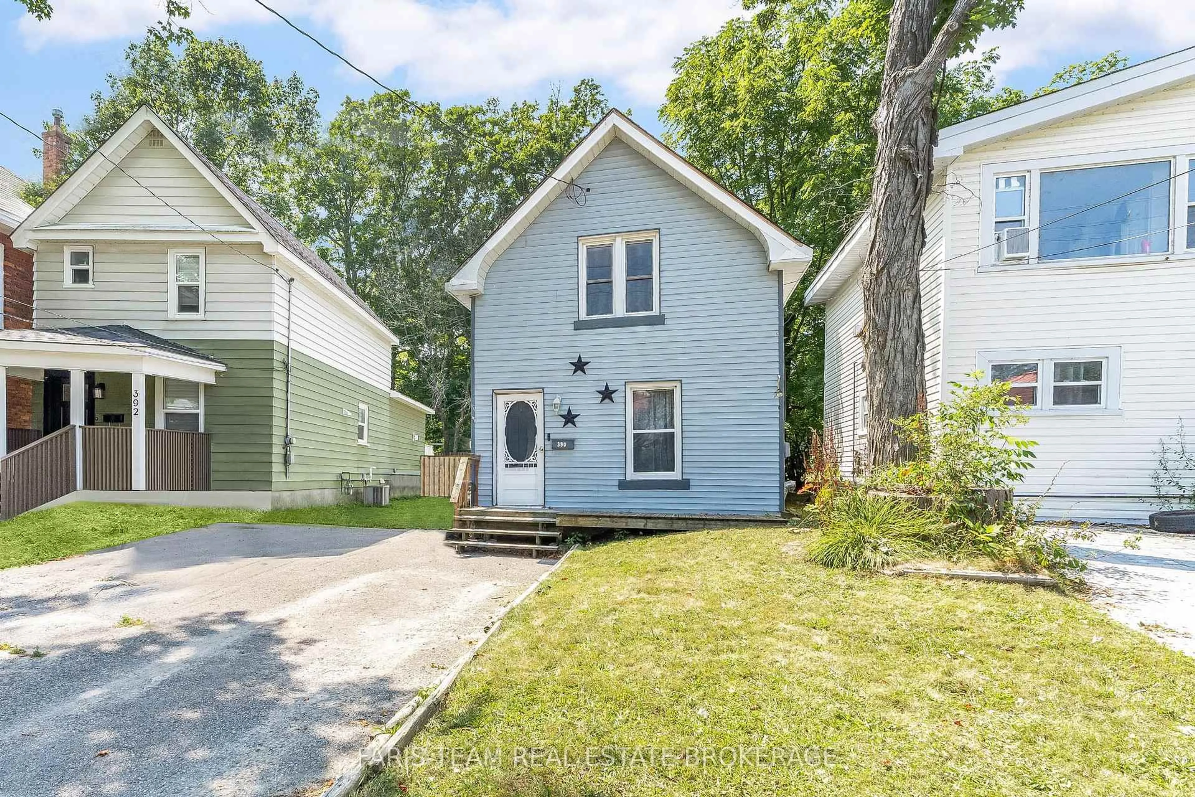 Unknown for 390 Mildred St, Midland Ontario L4R 3R6