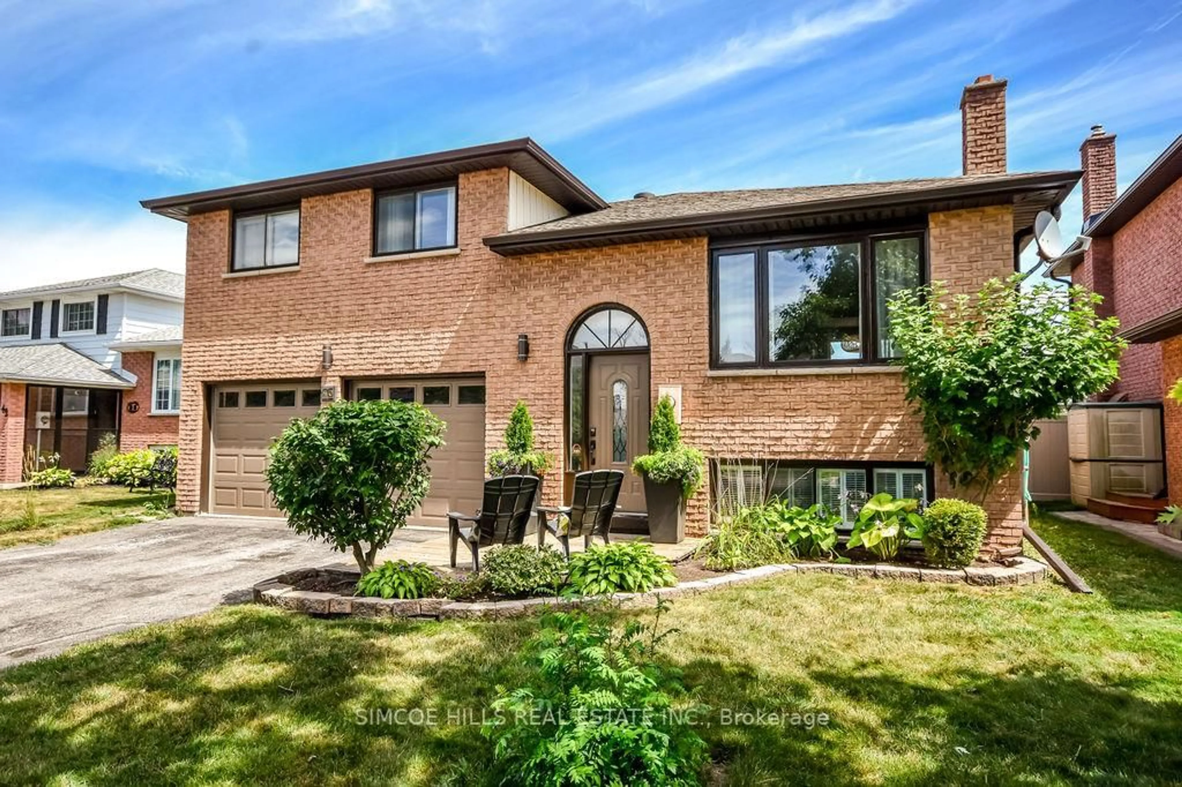 Home with brick exterior material, street for 40 Laurentian Lane, Orillia Ontario L3V 7N8