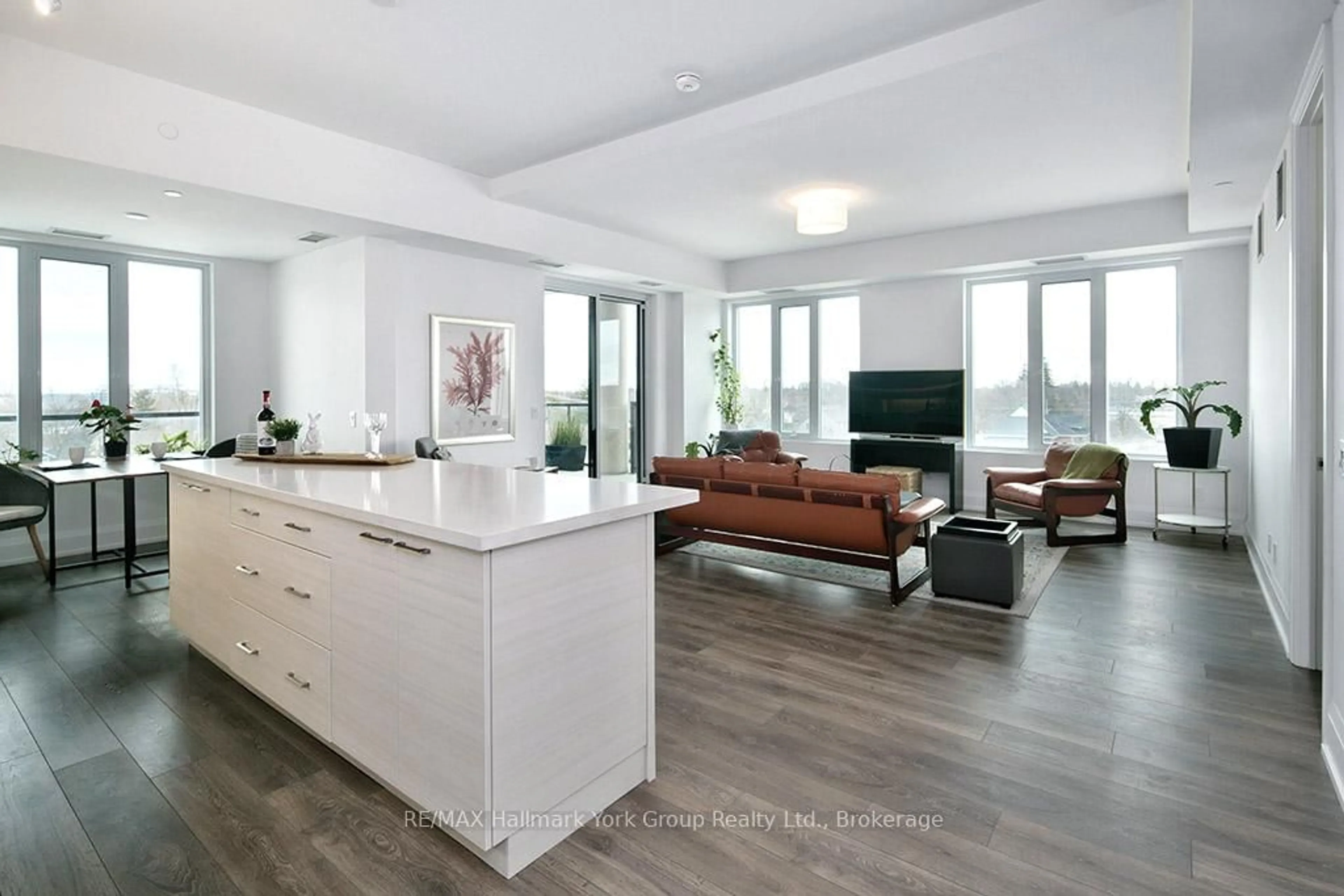 Open concept kitchen, unknown for 1 Hume St #505, Collingwood Ontario L9Y 0X3