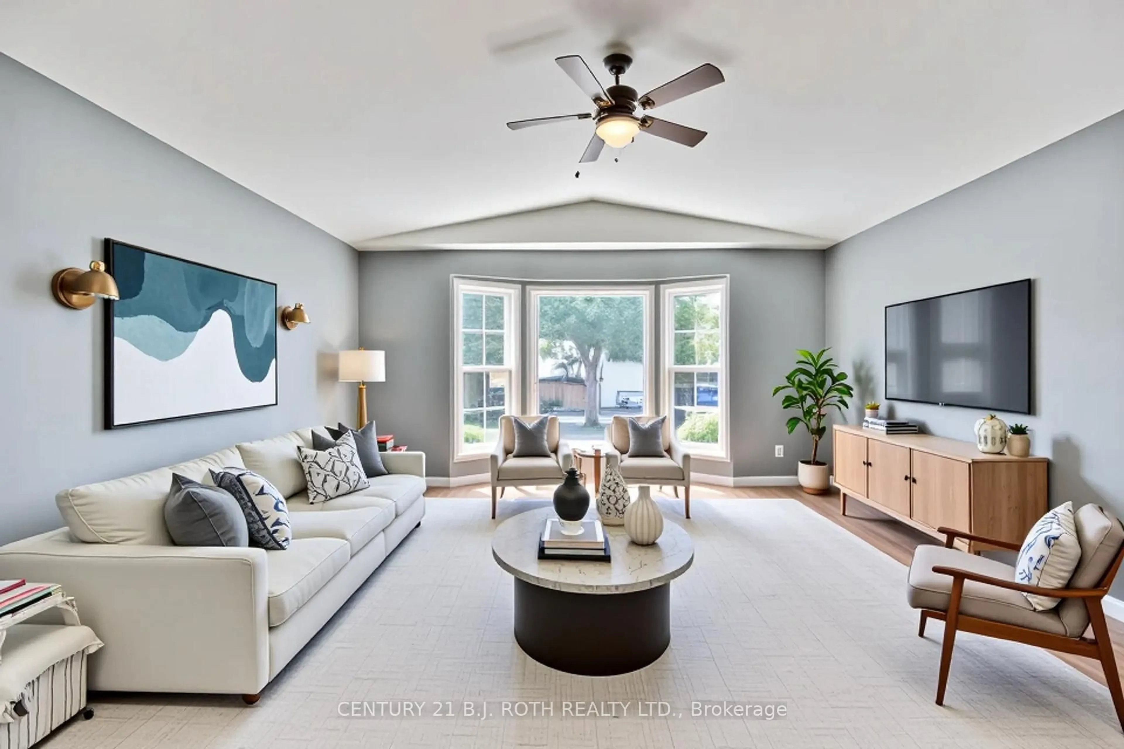Living room with furniture, unknown for 4113 Ash Cres, Severn Ontario L3V 6H4