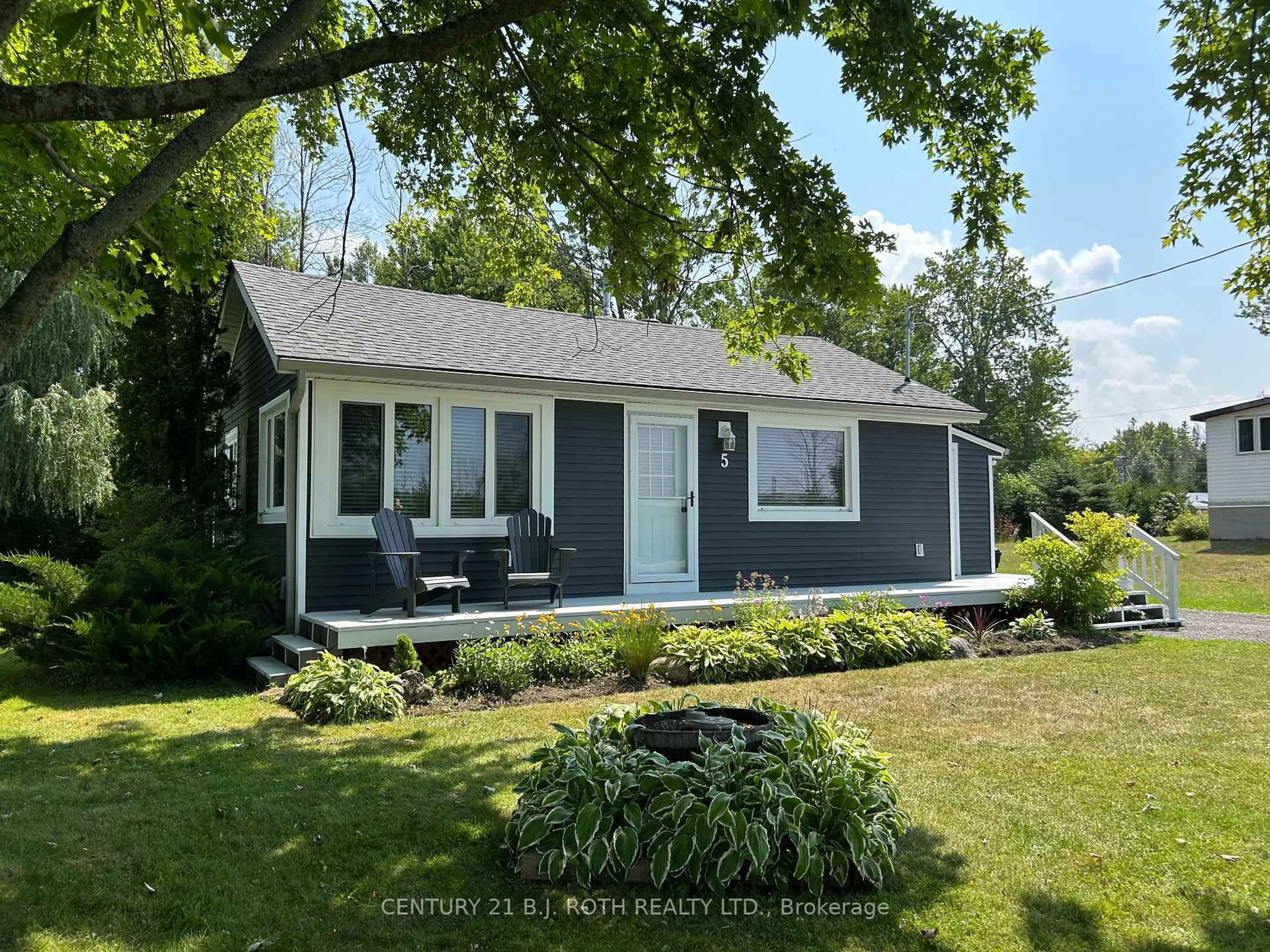 Home with vinyl exterior material, unknown for 5 Delta Dr, Tay Ontario L0K 2C0