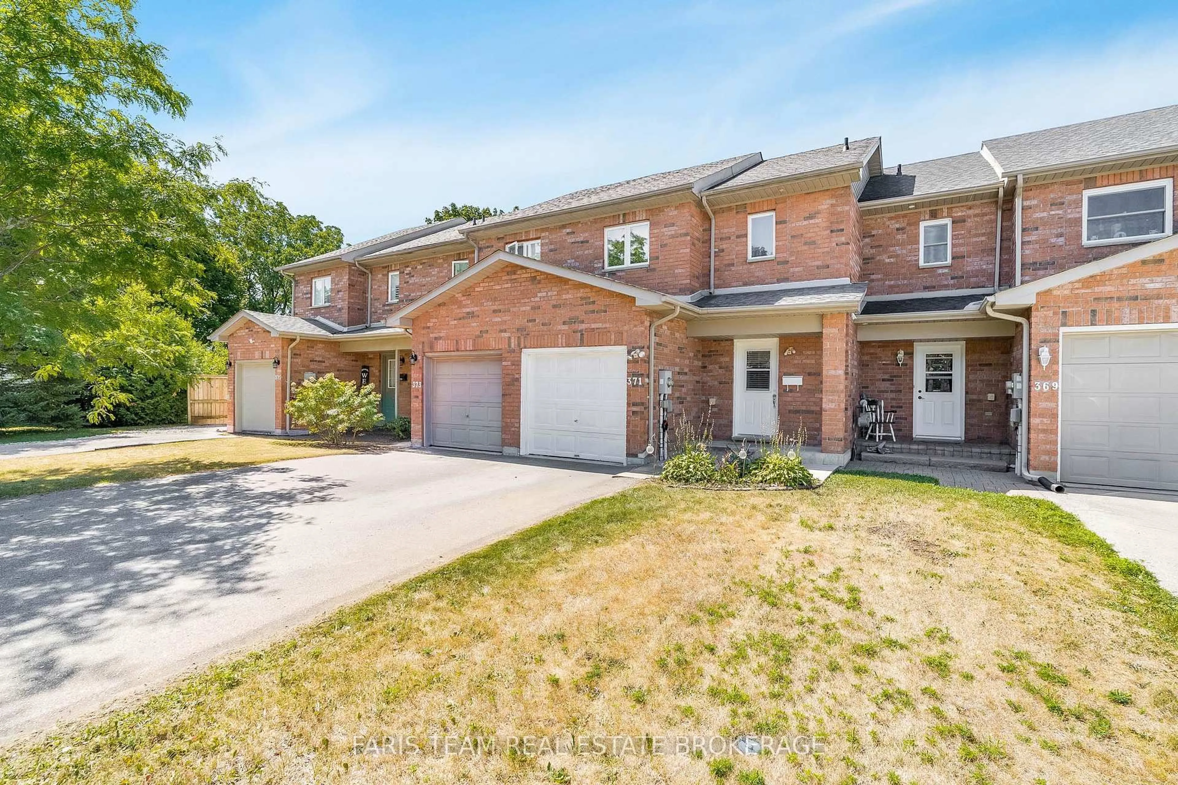 Home with brick exterior material, street for 371 Millard St, Orillia Ontario L3V 4H5