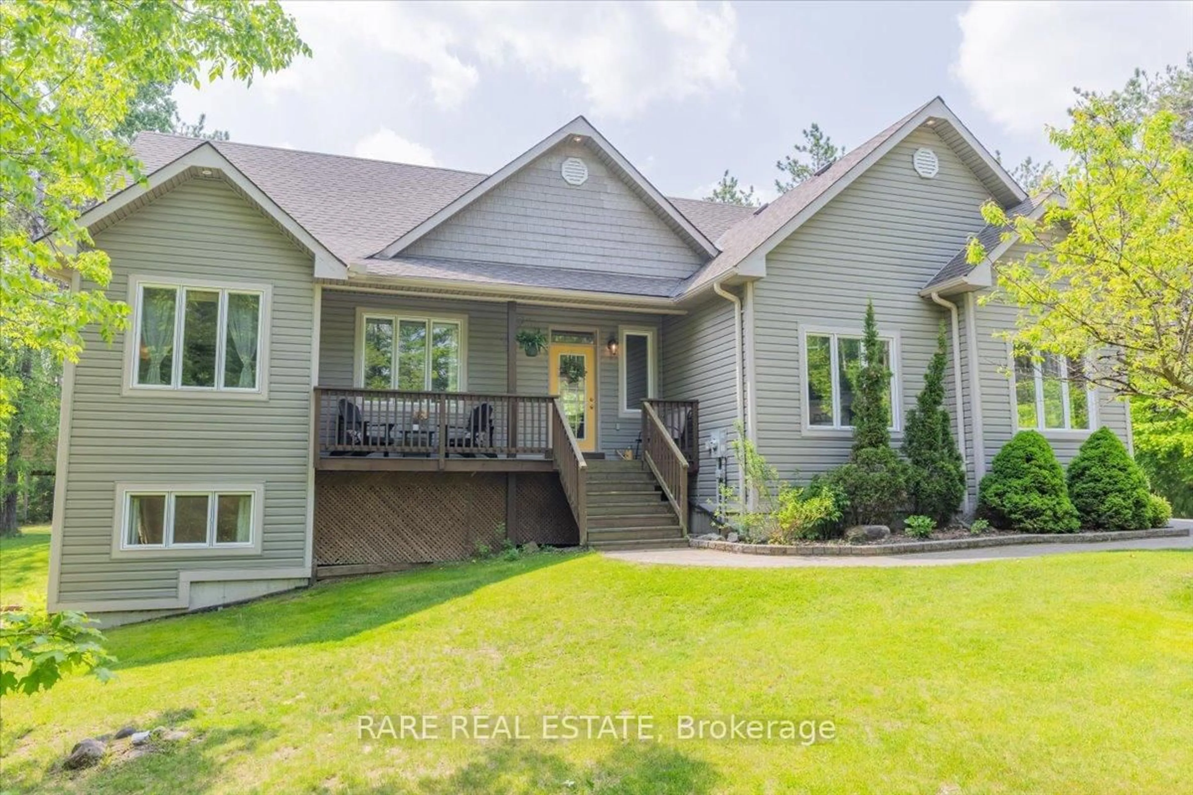 Home with brick exterior material, street for 21 Monica Crt, Oro-Medonte Ontario L0K 1E0