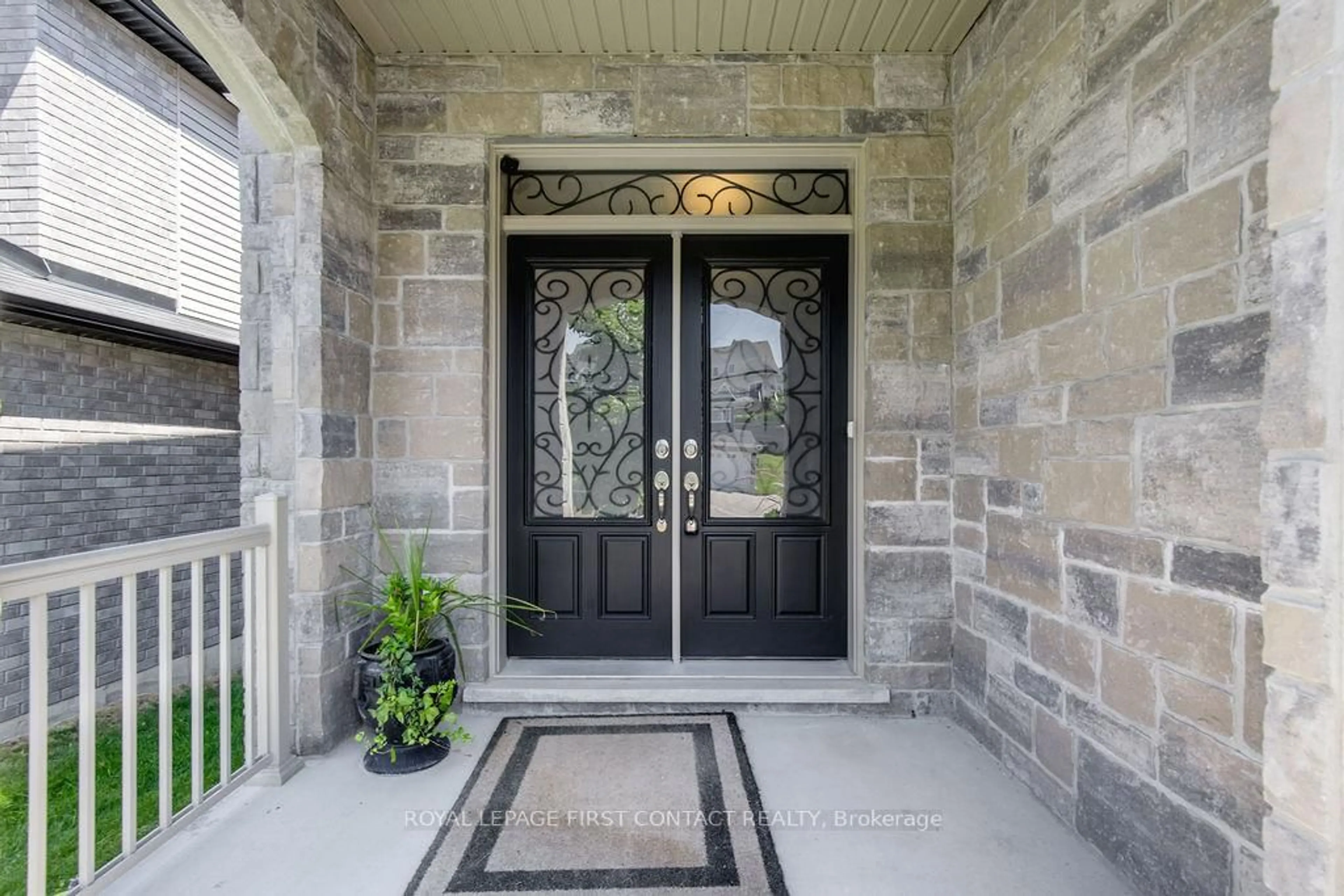 Indoor entryway for 3149 Emperor Dr, Orillia Ontario L3V 7X1