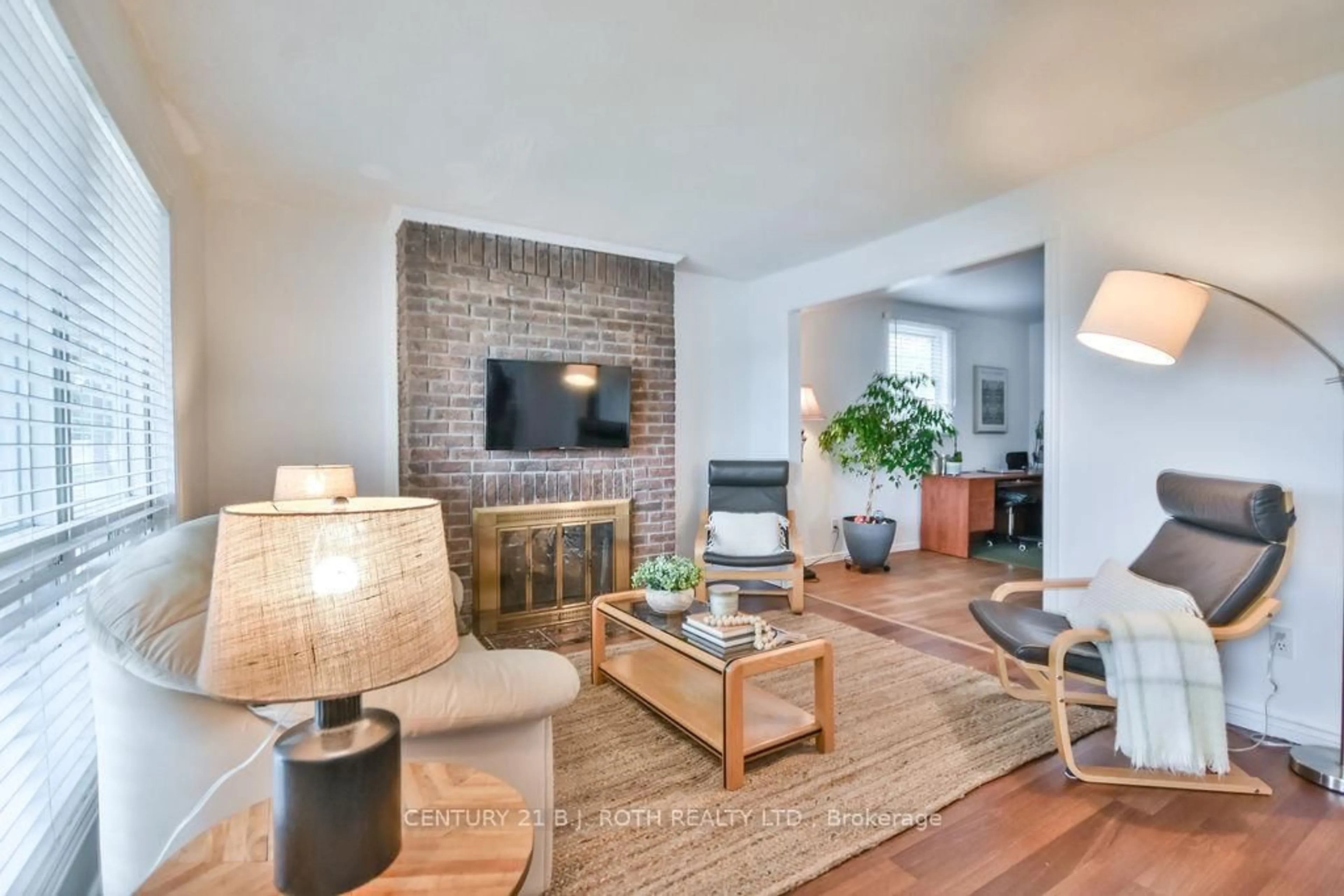 Living room with furniture, unknown for 1143 Bayfield St, Springwater Ontario L9X 0N6