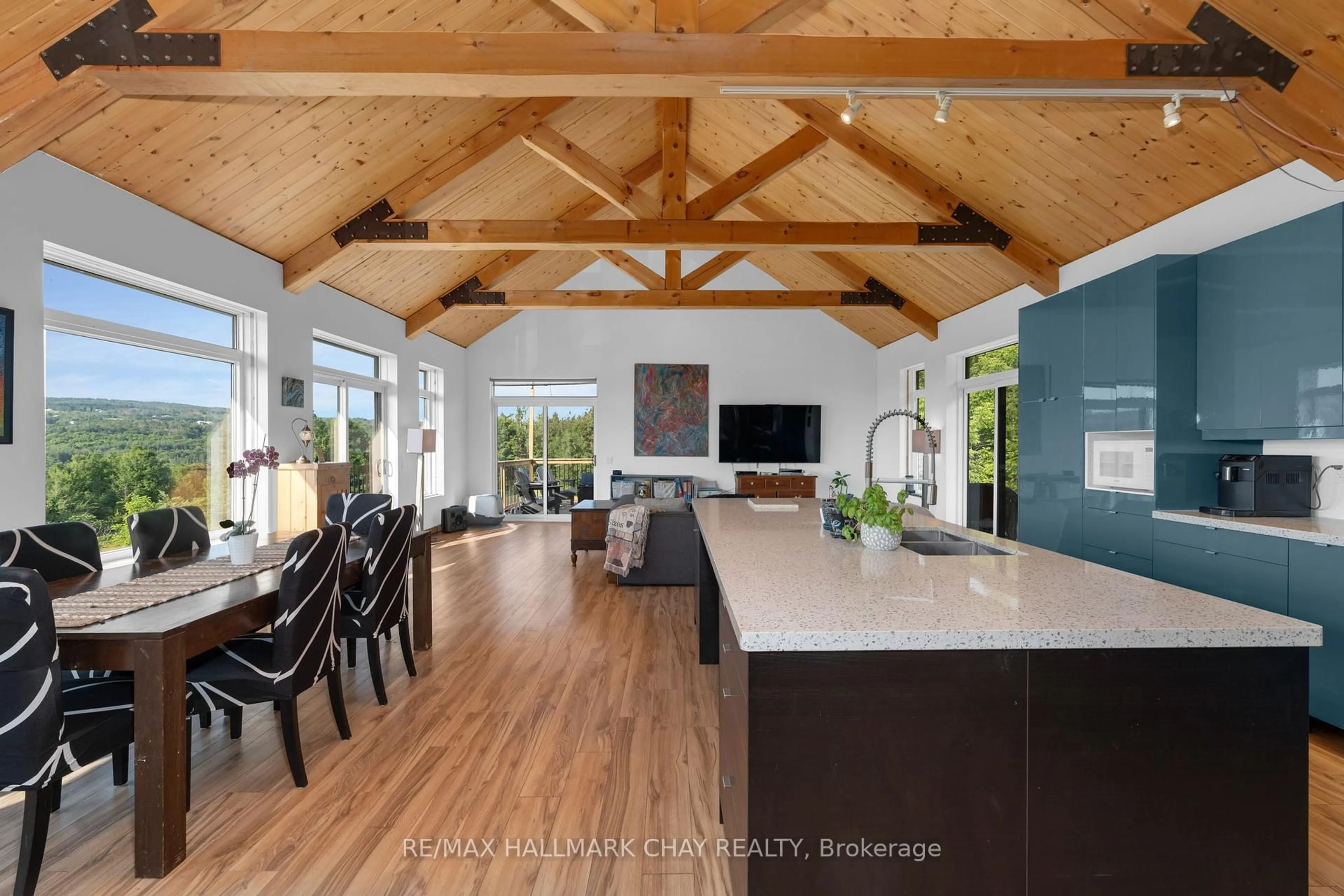 Open concept kitchen, unknown for 7724 County Road 9, Clearview Ontario L0M 1G0