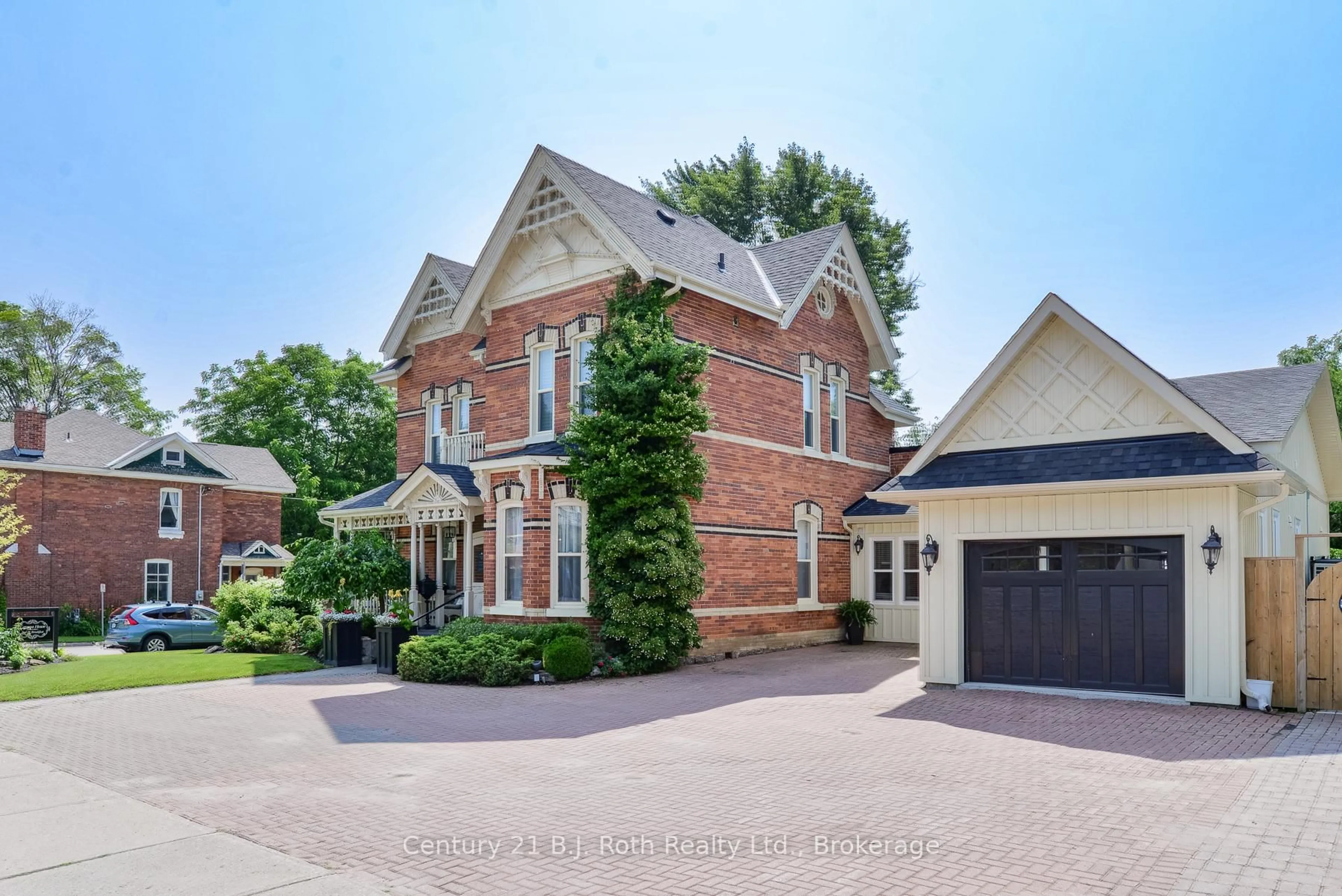 Home with brick exterior material, street for 241 Mississaga St, Orillia Ontario L3V 3B7