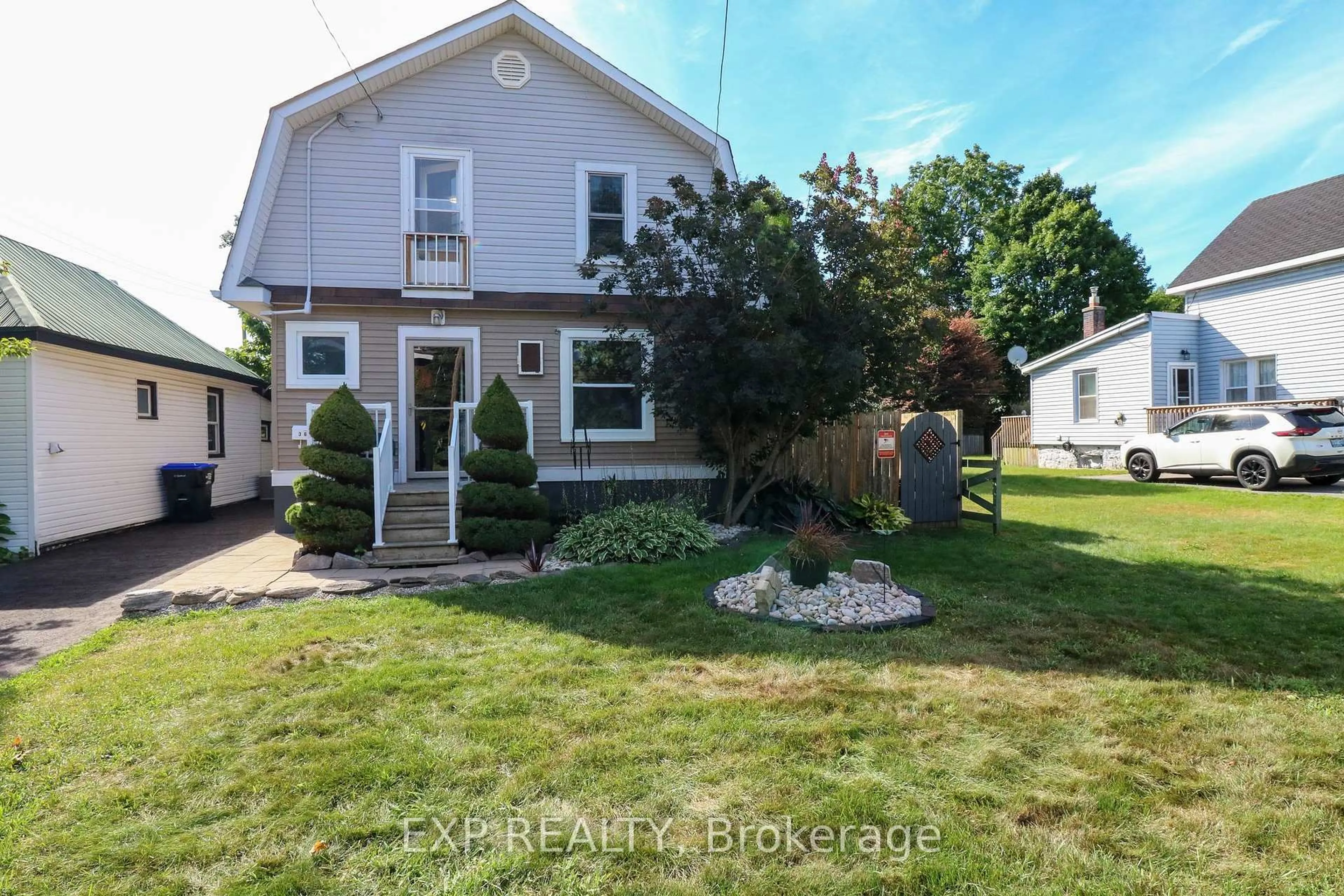 Home with vinyl exterior material, street for 369 Horrell Ave, Midland Ontario L4R 2A5
