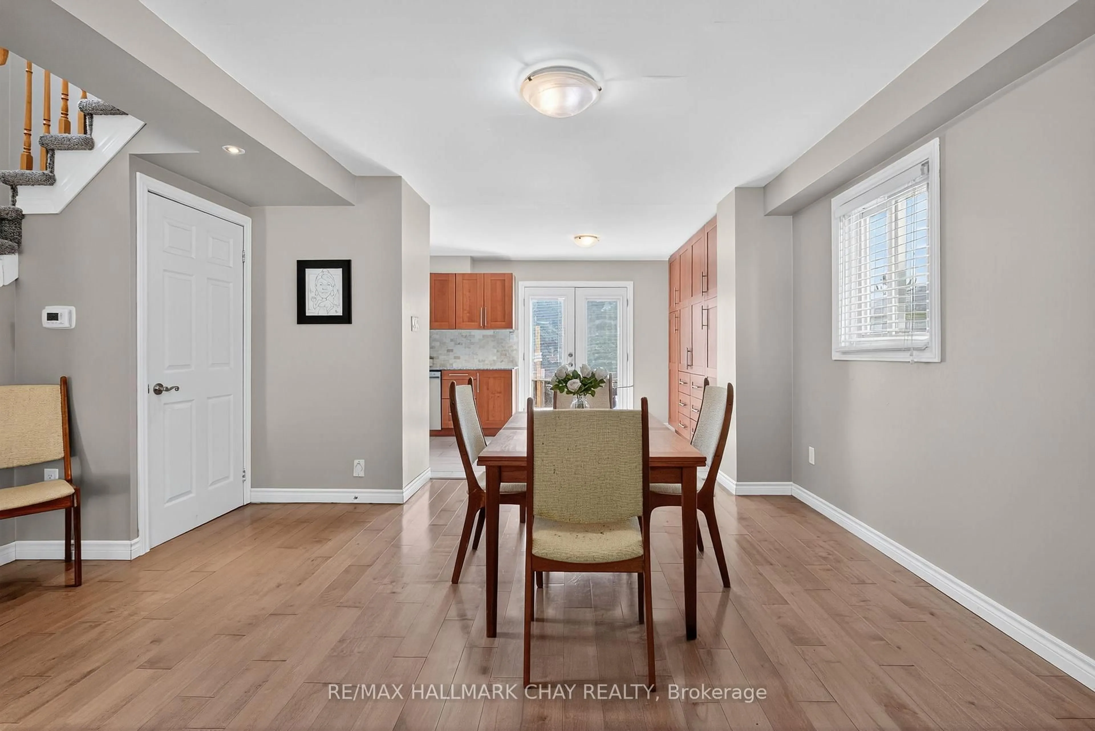 Dining room, unknown for 46 Moon Dr, Barrie Ontario L4N 7G8
