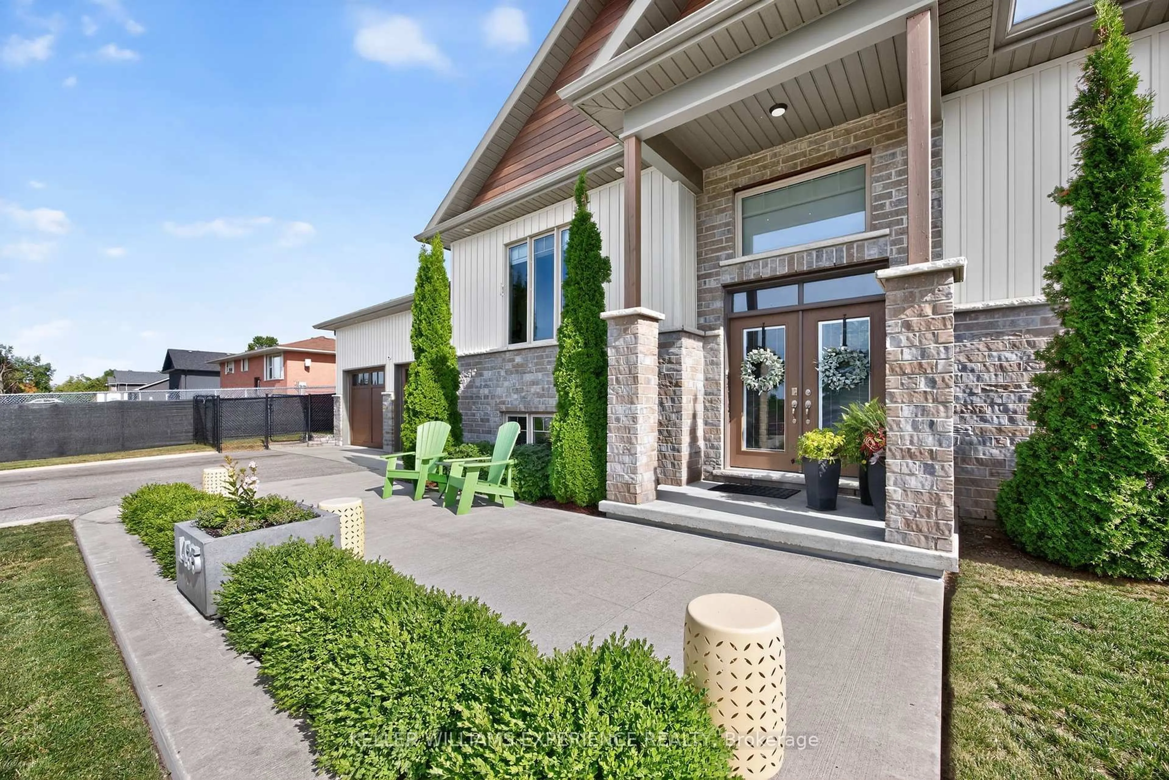 Home with brick exterior material, street for 1435 15 16th Sdrd, Oro-Medonte Ontario L0L 2E0