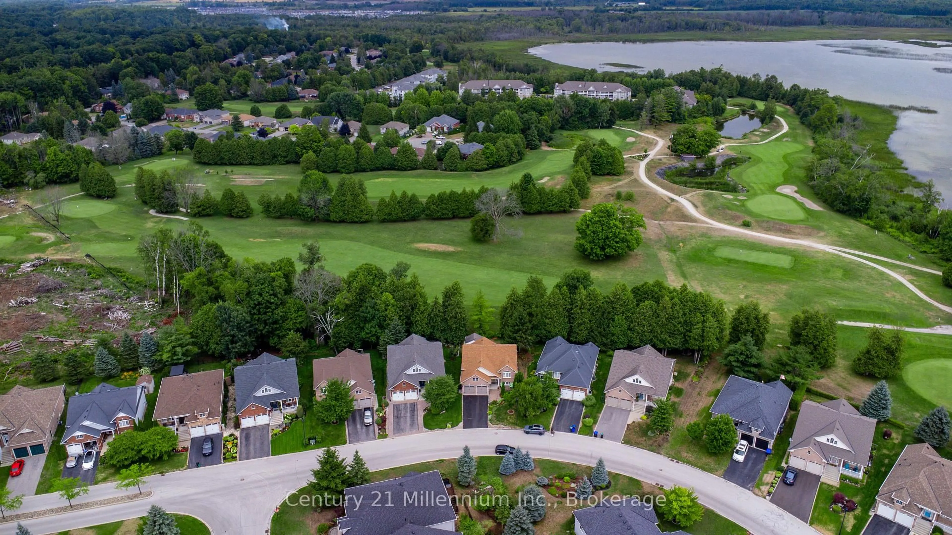 A pic from outside/outdoor area/front of a property/back of a property/a pic from drone, water/lake/river/ocean view for 13 Marlwood Ave, Wasaga Beach Ontario L9Z 1S9