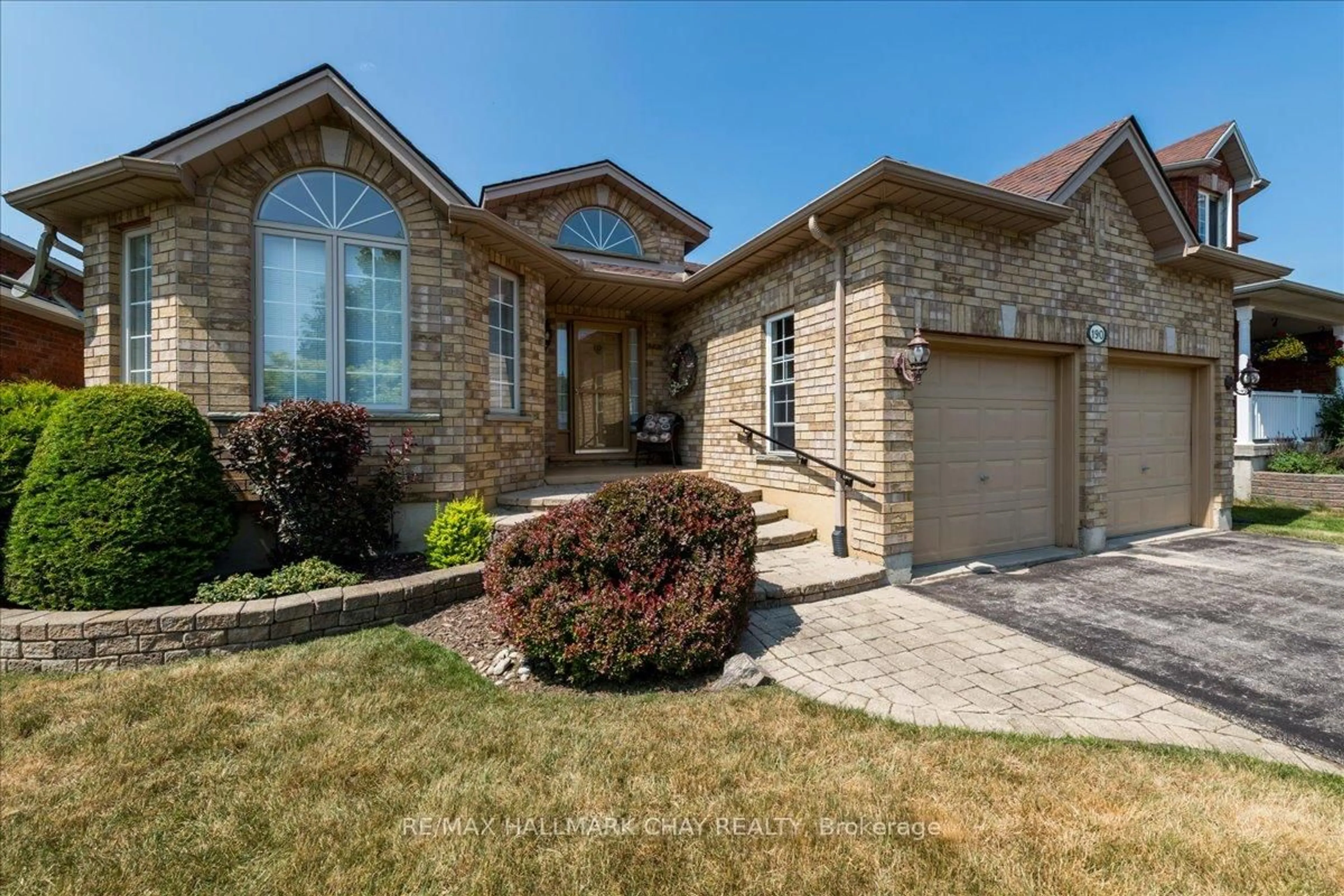 Home with brick exterior material, street for 190 Pringle Dr, Barrie Ontario L4N 0P7