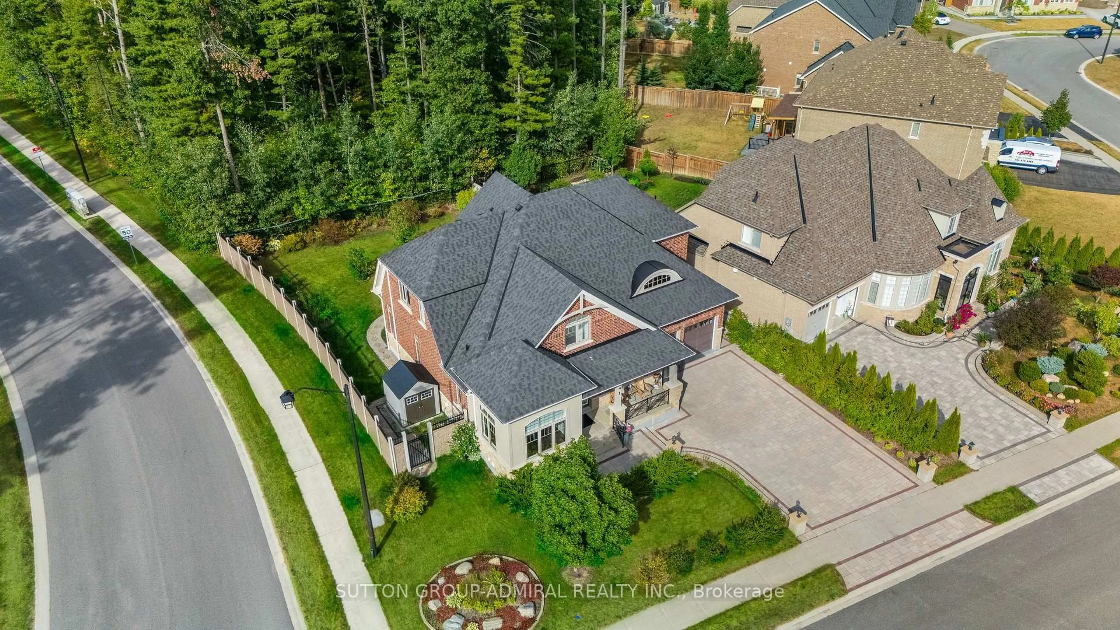 A pic from outside/outdoor area/front of a property/back of a property/a pic from drone, street for 1 Redmond Cres, Springwater Ontario L9X 1Z8