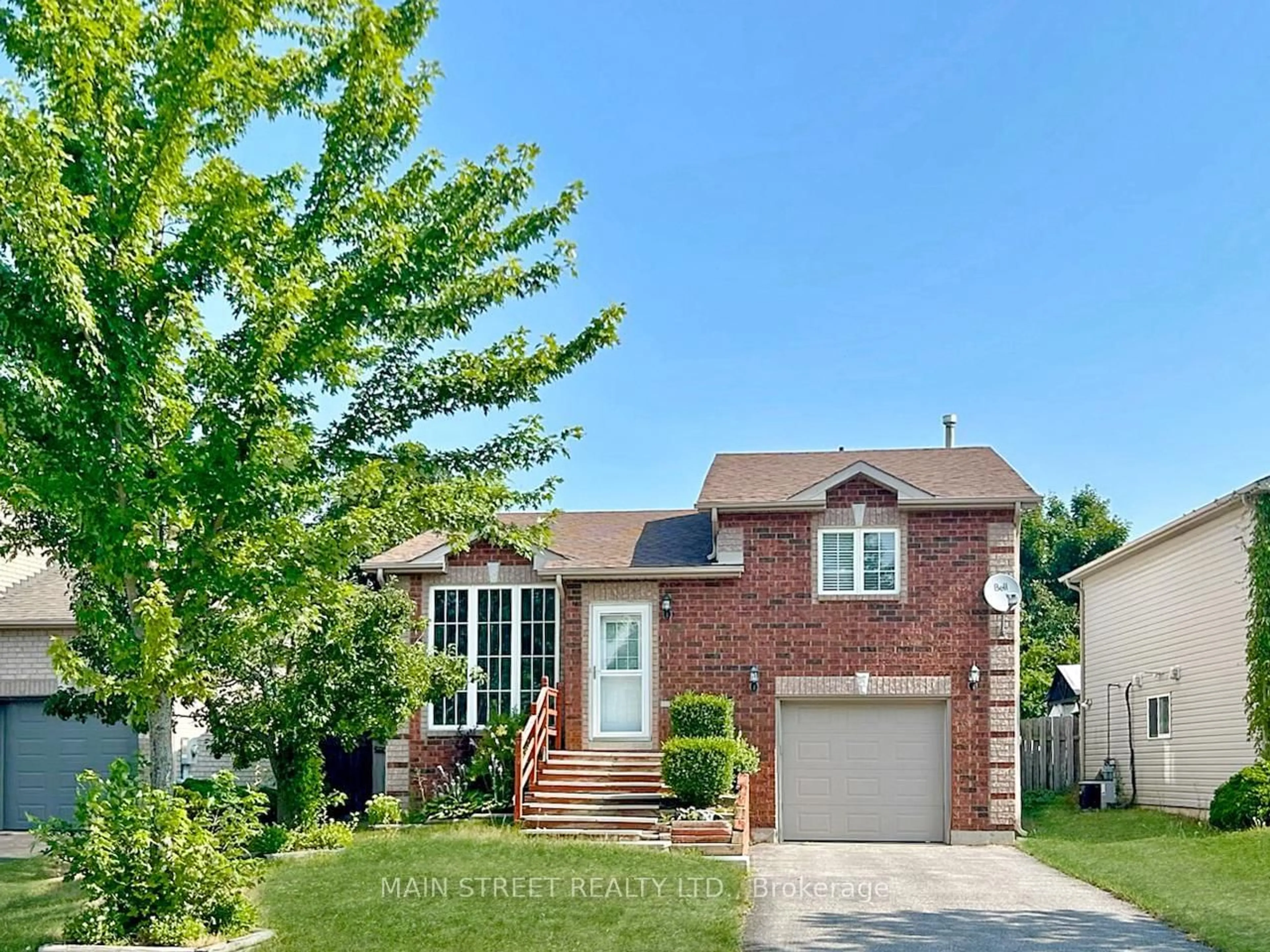 Home with brick exterior material, street for 94 Silver Maple Cres, Barrie Ontario L4N 0E5