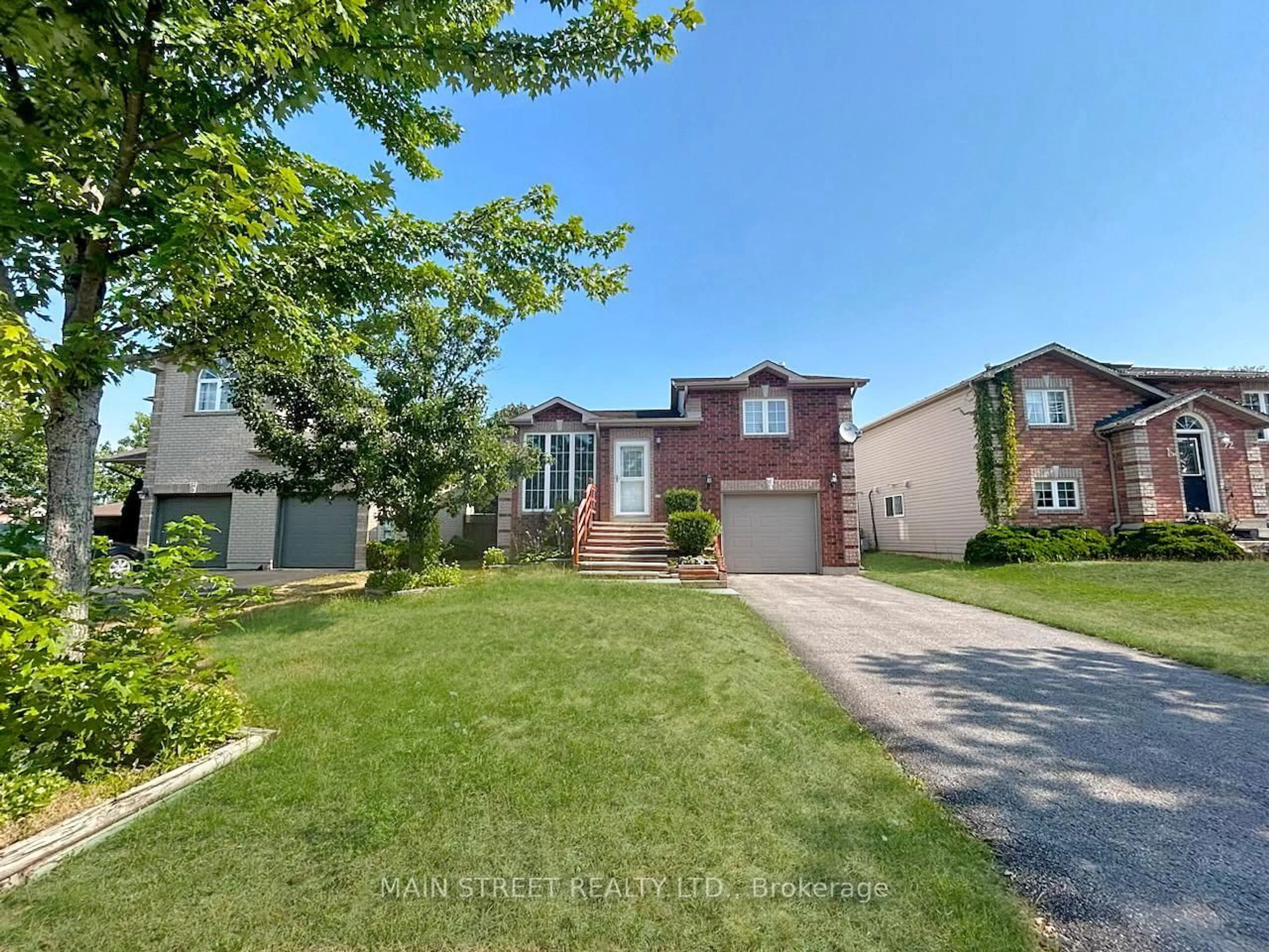 Unknown for 94 Silver Maple Cres, Barrie Ontario L4N 0E5