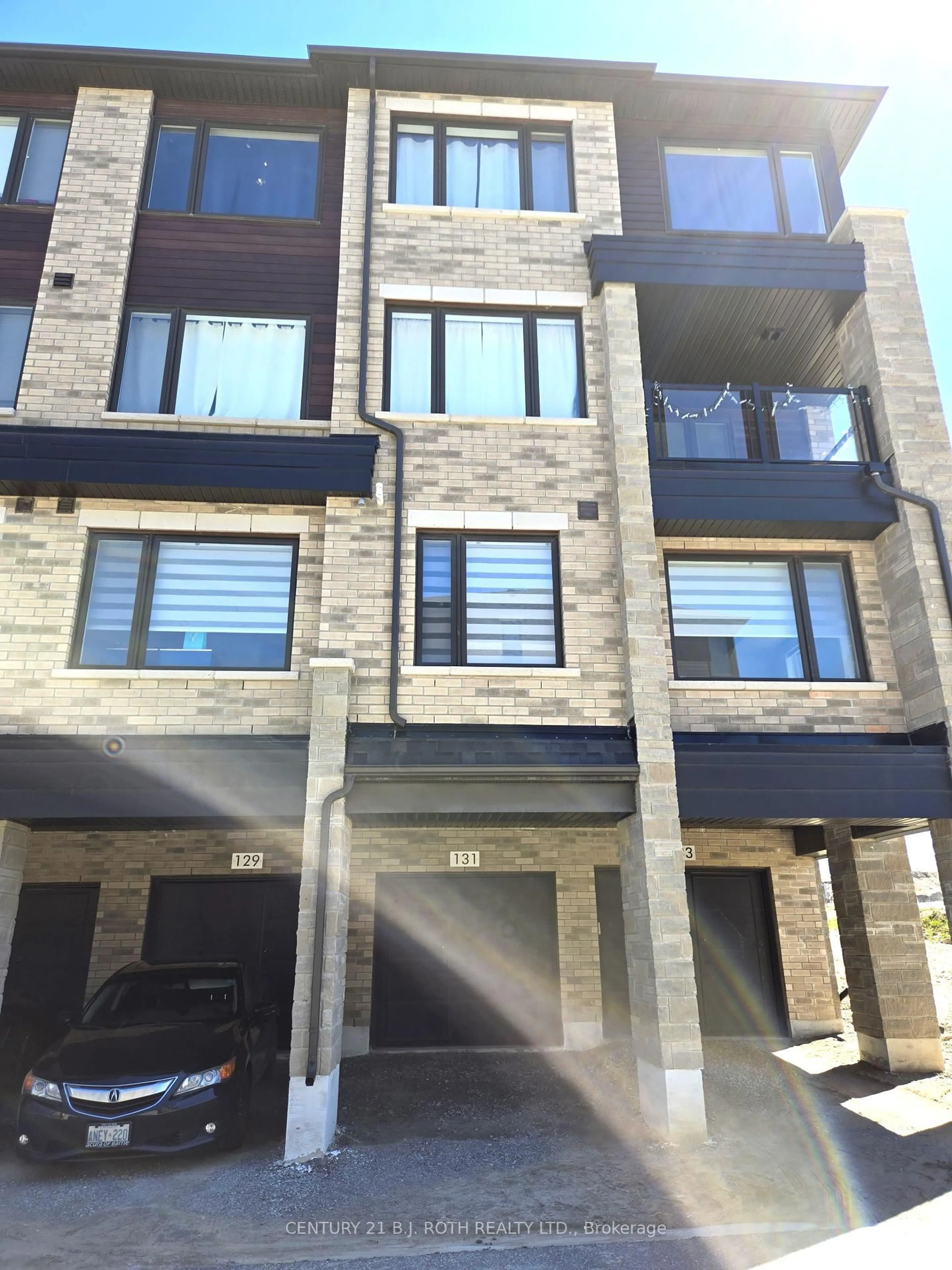 Home with brick exterior material, unknown for 131 Appletree Lane, Barrie Ontario L9J 0P1