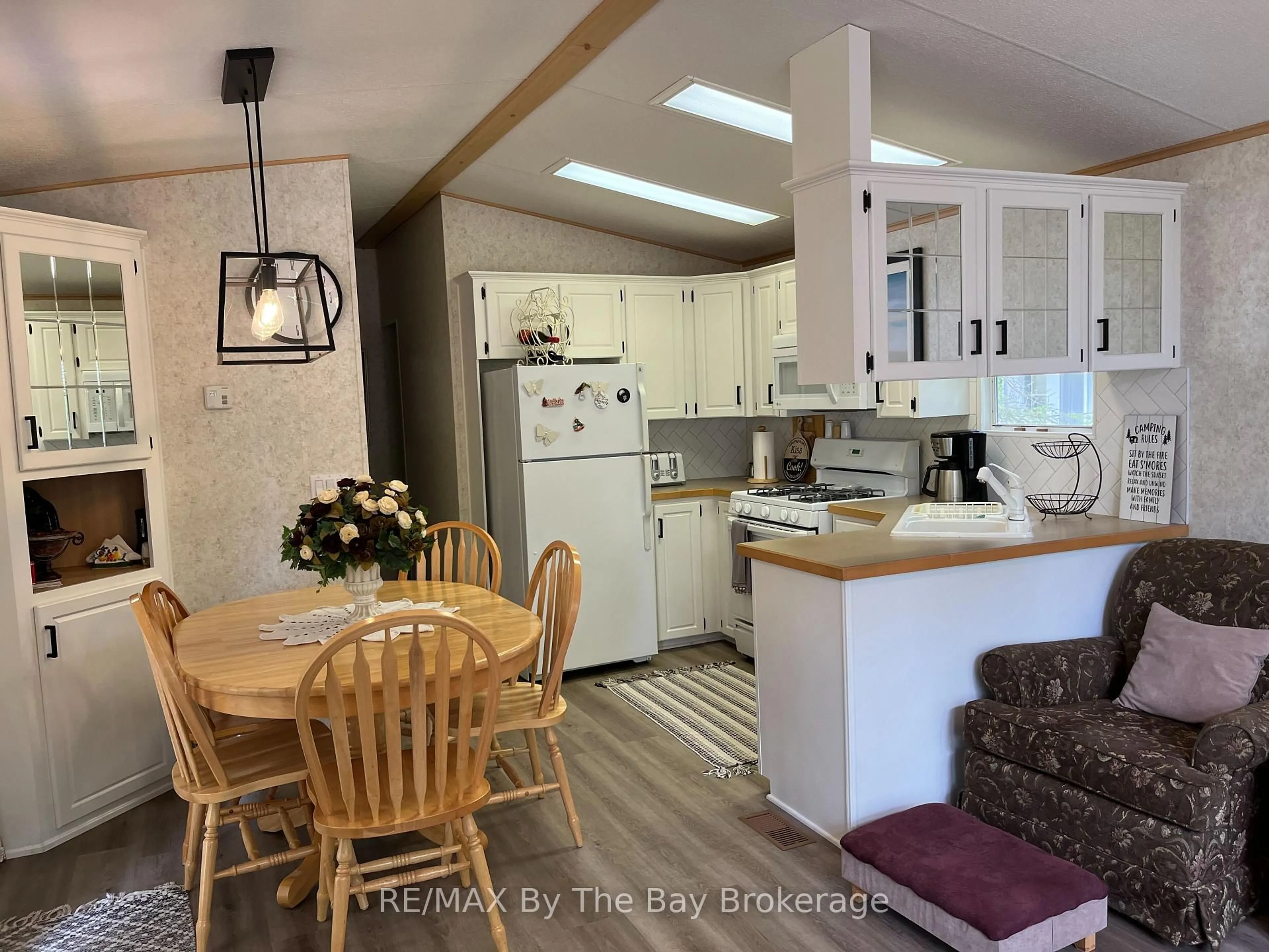 Open concept kitchen, unknown for 85 Theme Park Dr #247, Wasaga Beach Ontario L9Z 1X7