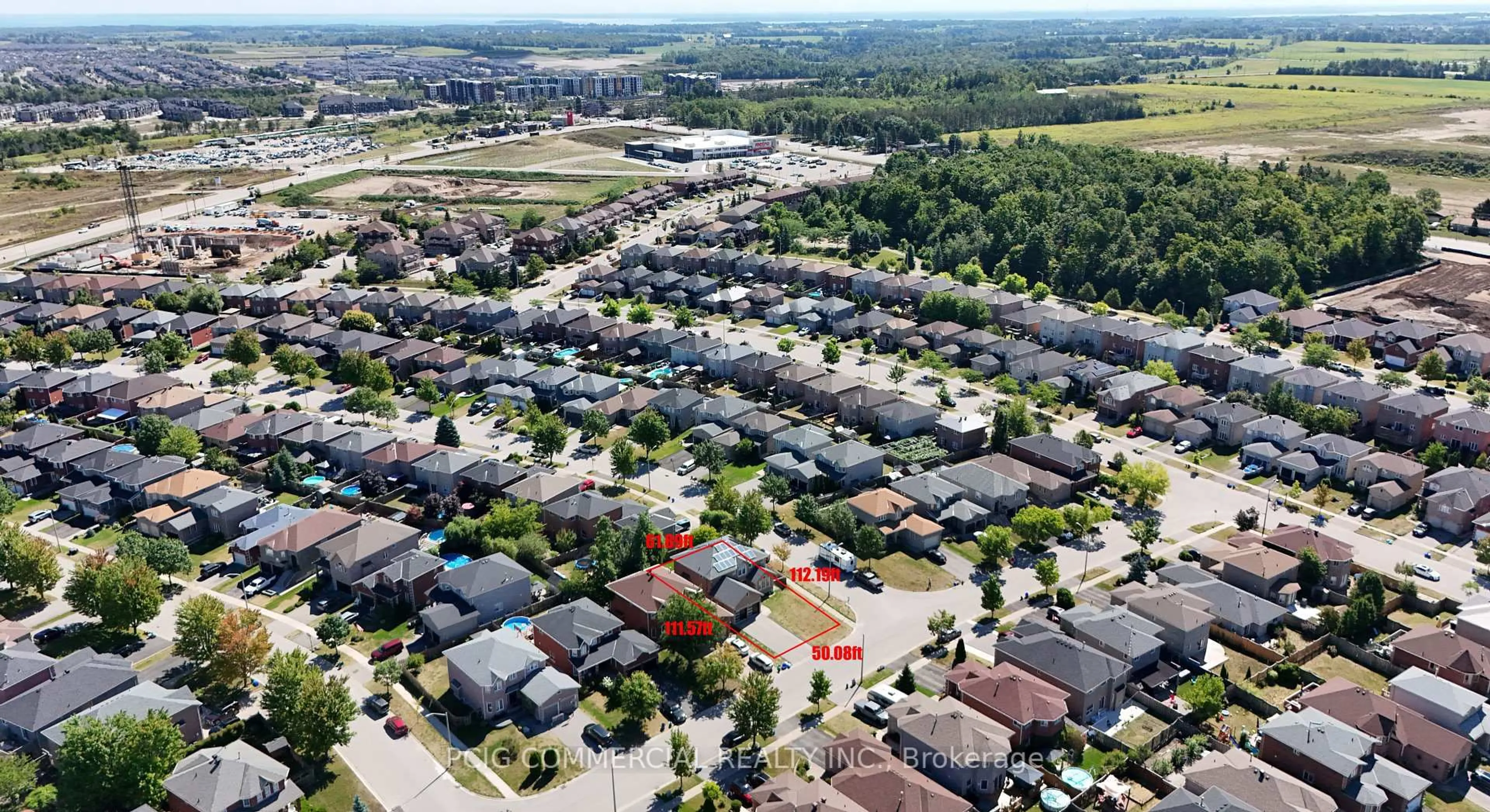 A pic from outside/outdoor area/front of a property/back of a property/a pic from drone, street for 18 Max Ave, Barrie Ontario L4N 0Y2
