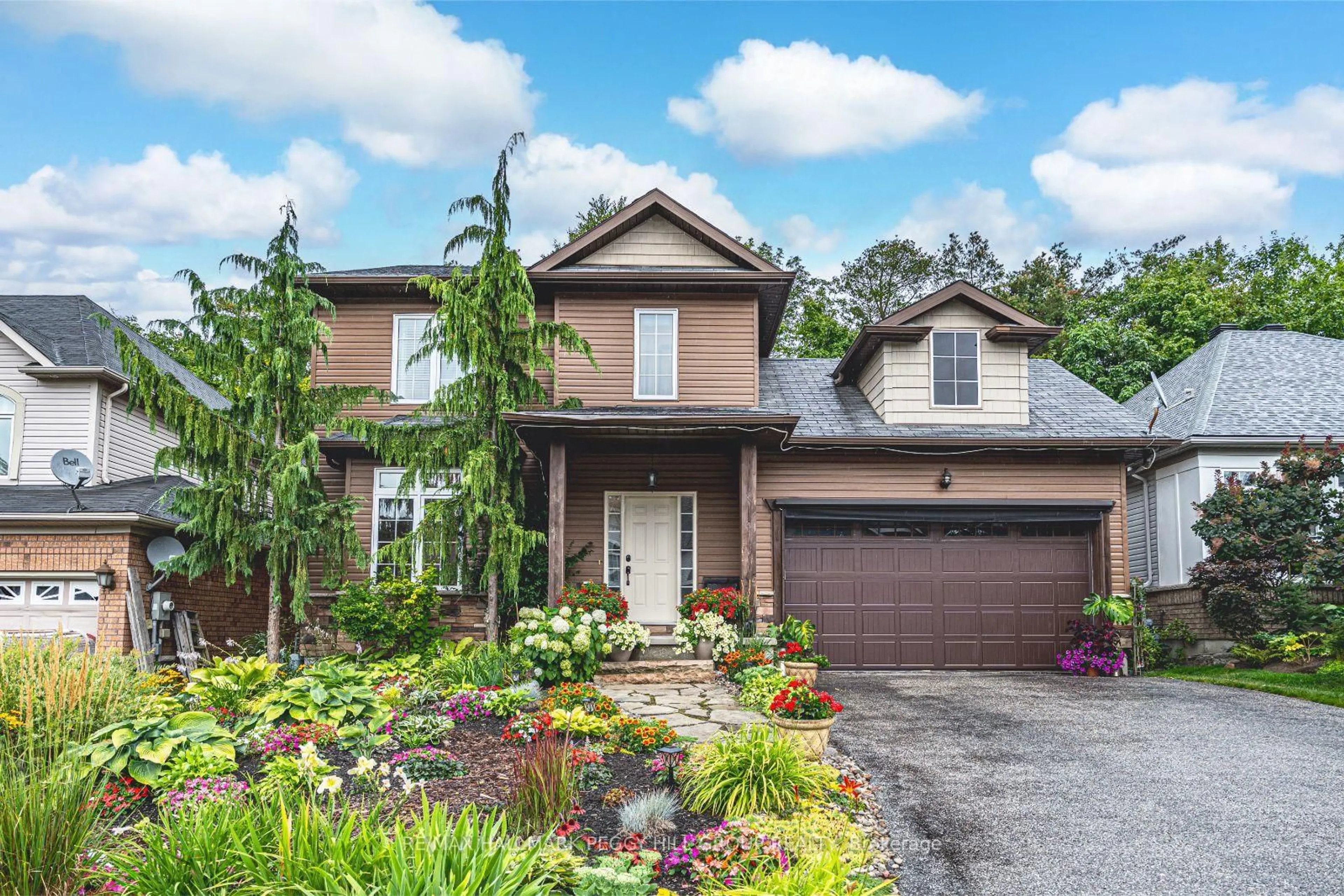Home with brick exterior material, street for 11 Oakmont Ave, Oro-Medonte Ontario L0L 2L0