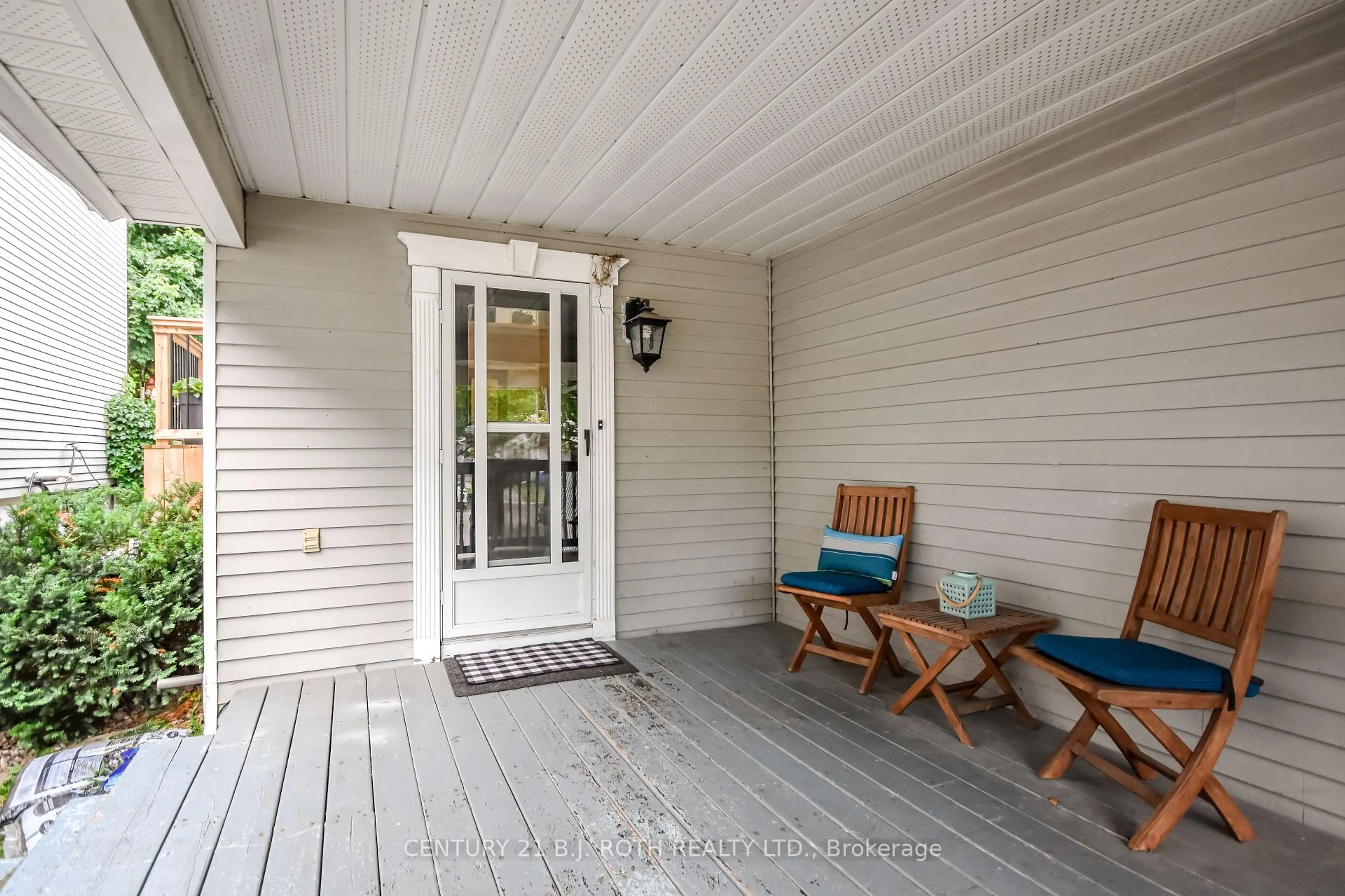 Indoor entryway for 57 D'ambrosio Dr, Barrie Ontario L4N 6V4