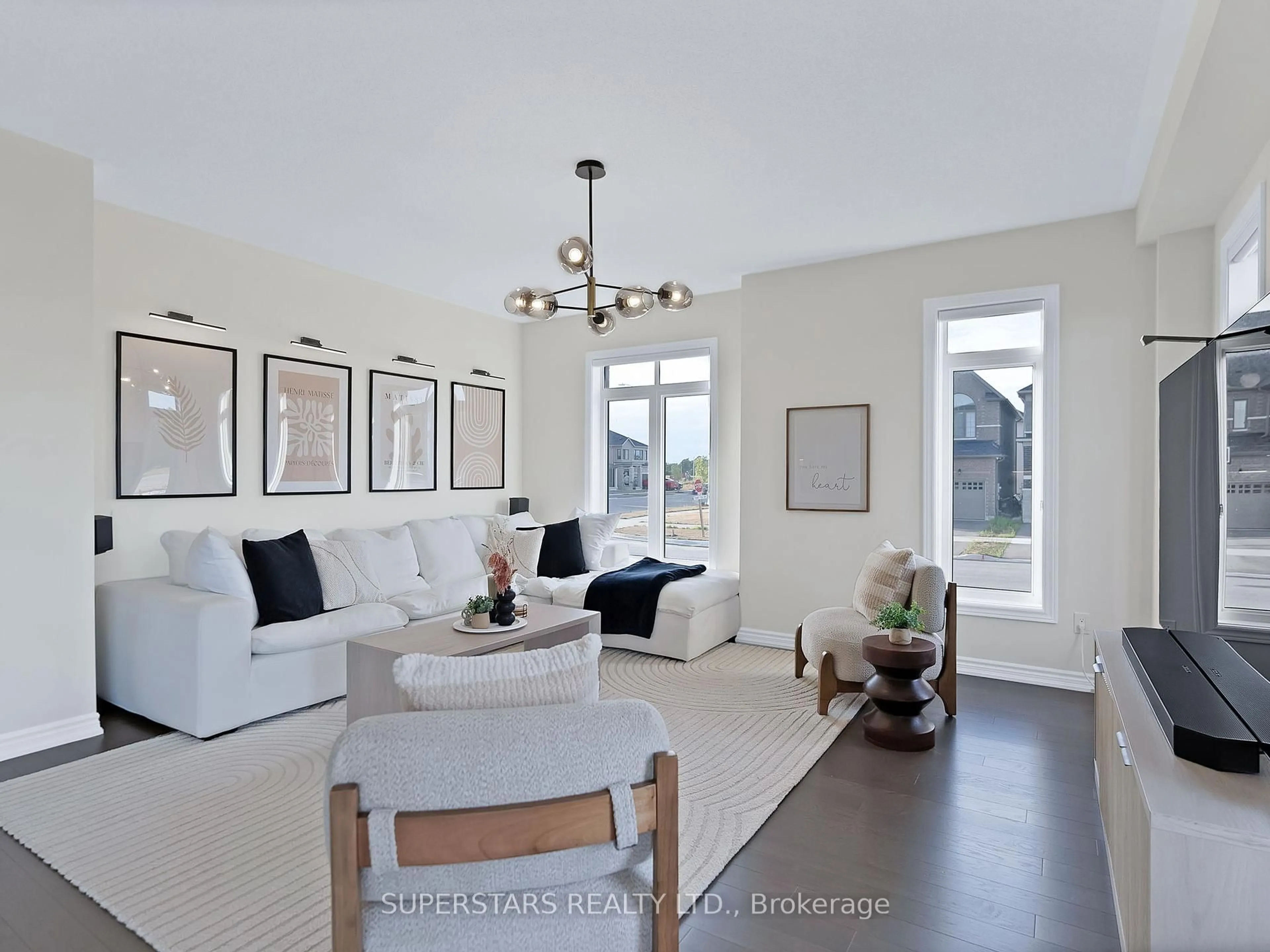 Living room with furniture, unknown for 142 Terry Fox Dr, Barrie Ontario L9J 0L7