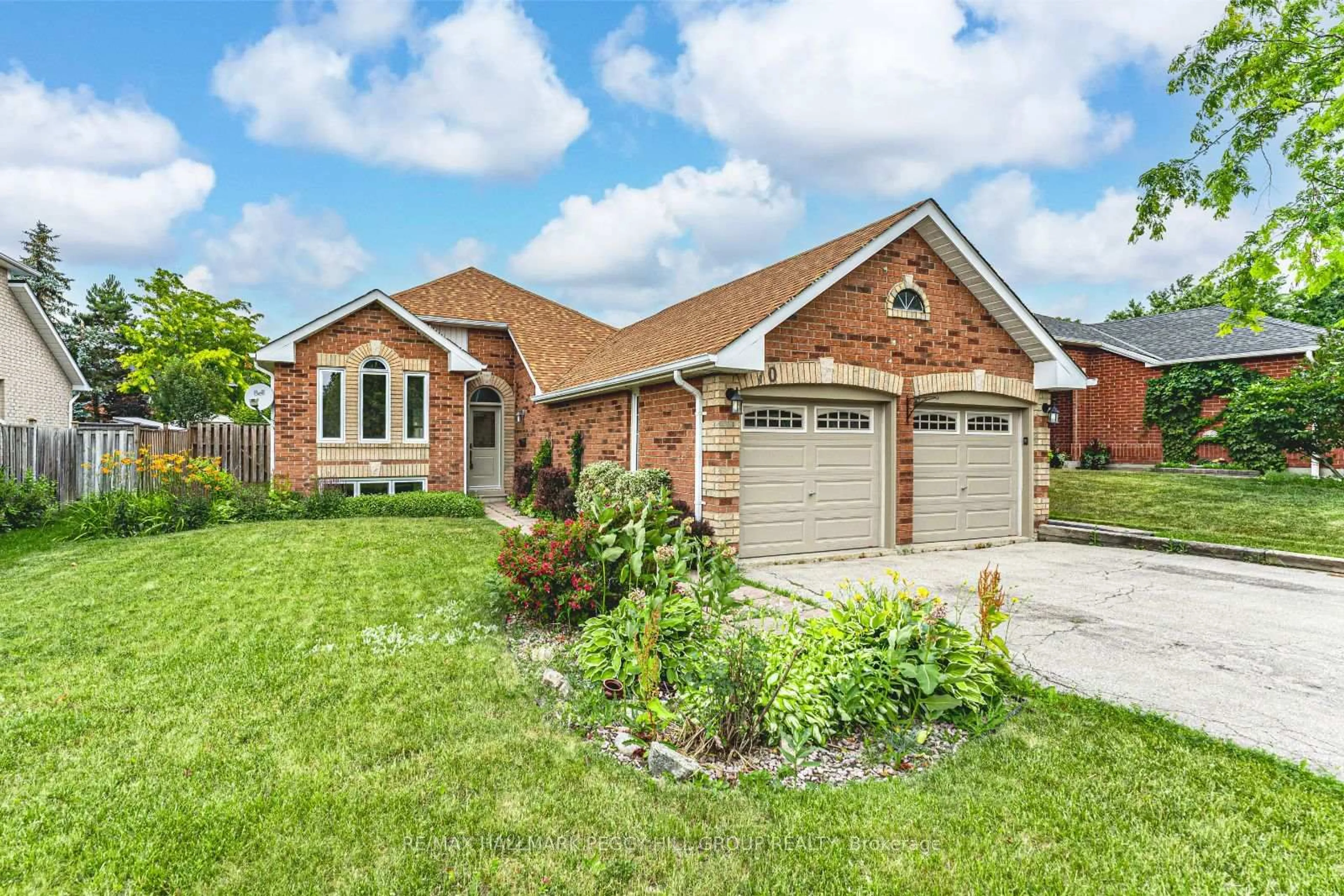 Home with brick exterior material, street for 70 Hurst Dr, Barrie Ontario L4N 8K4