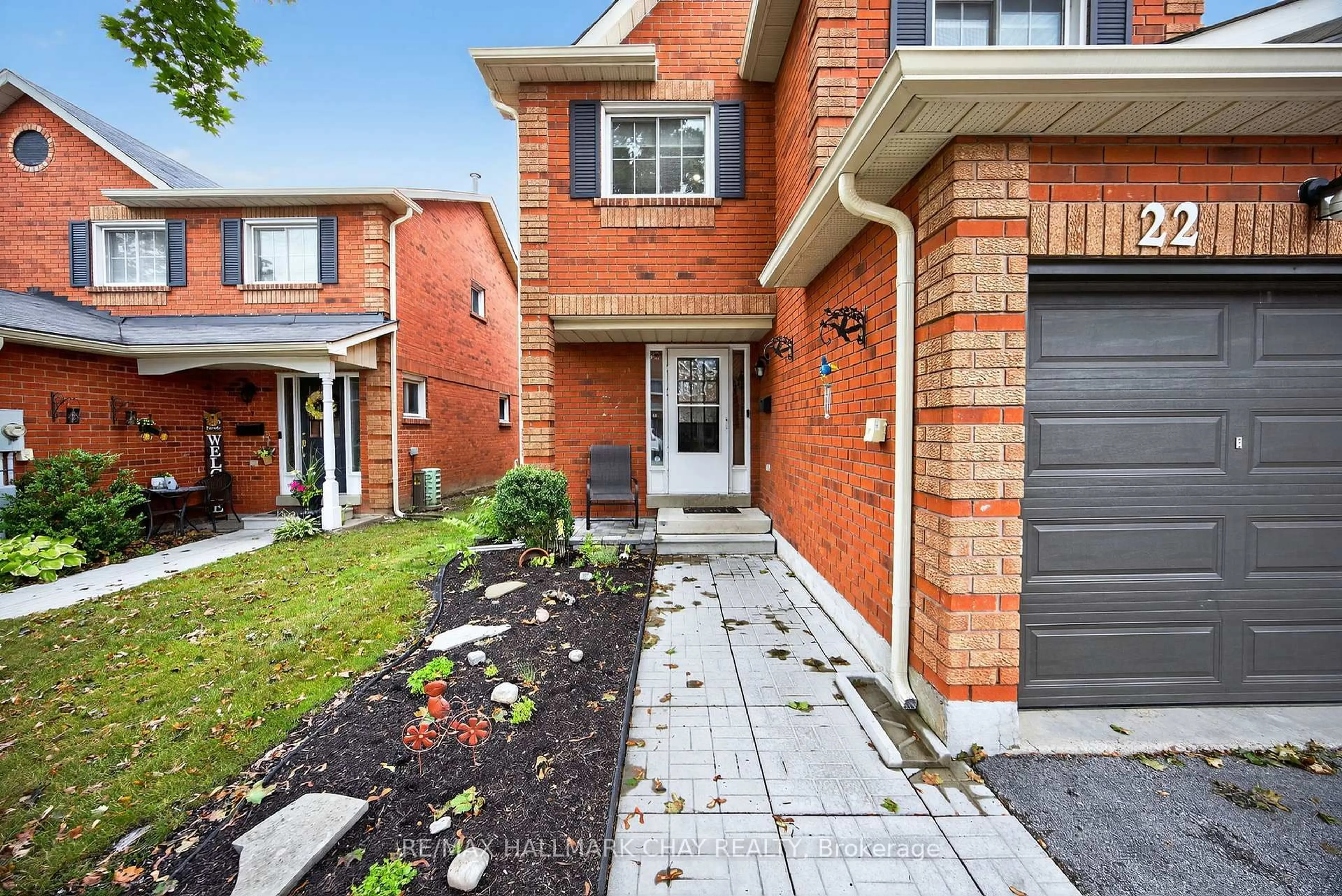 Home with brick exterior material, street for 165 Kozlov St #22, Barrie Ontario L4N 7M8