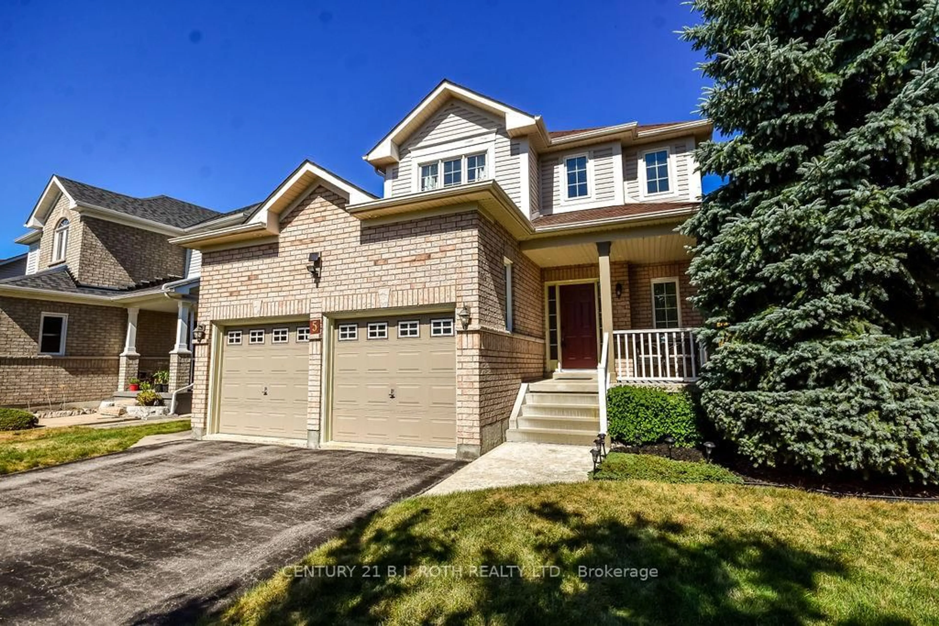 Home with brick exterior material, street for 5 Stuart Ave, Barrie Ontario L4M 0A1