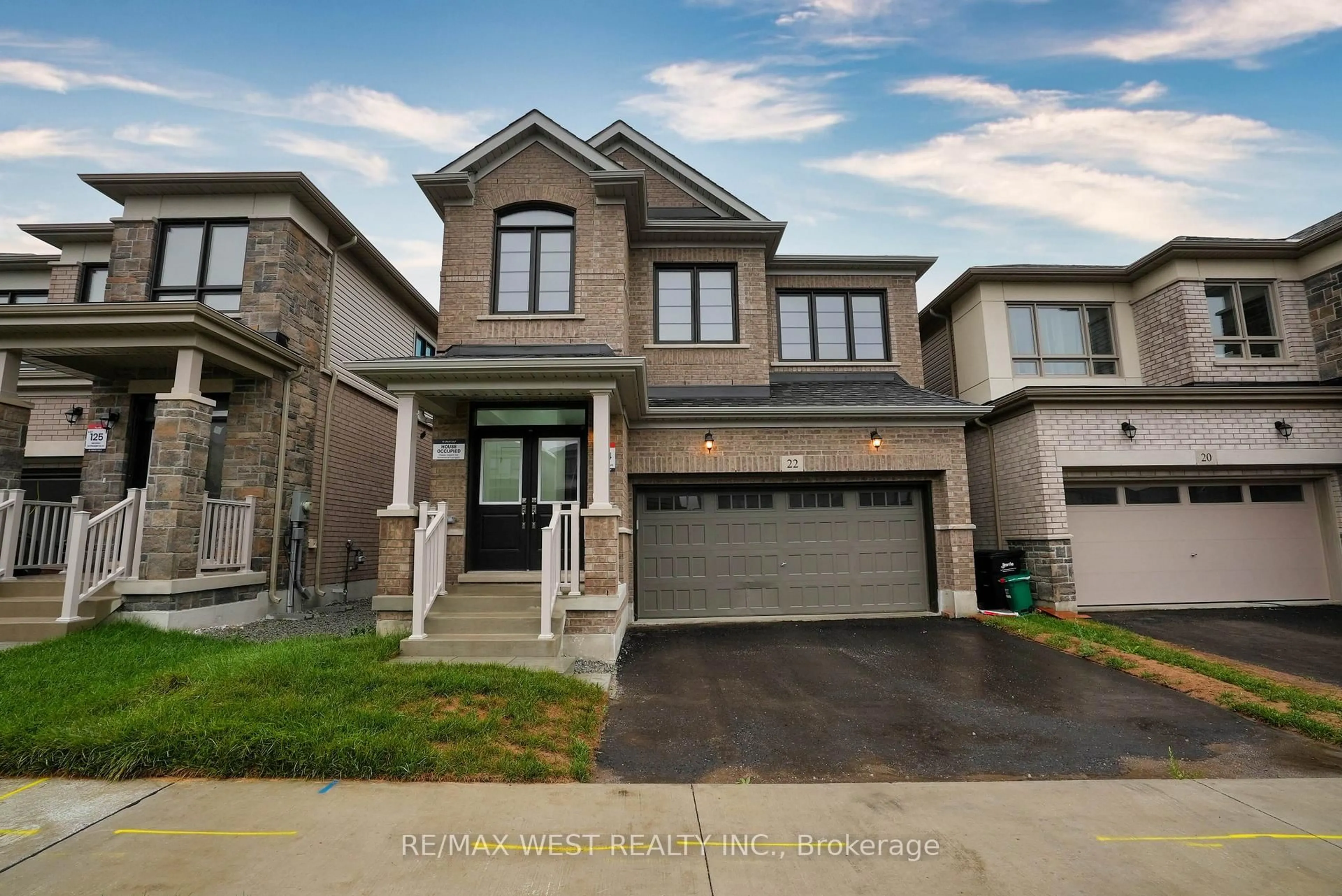 Home with brick exterior material, street for 22 Phoenix Blvd, Barrie Ontario L9J 0P7