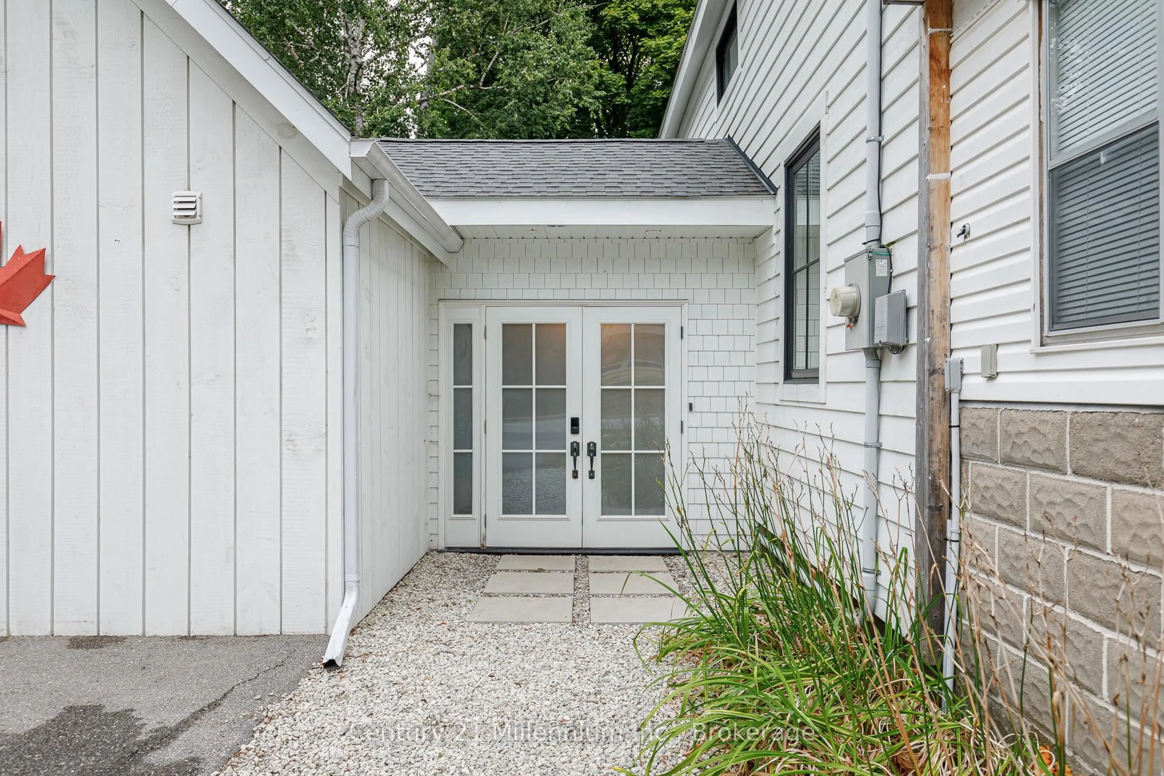 Unknown for 421 Napier St, Collingwood Ontario L9Y 3T8