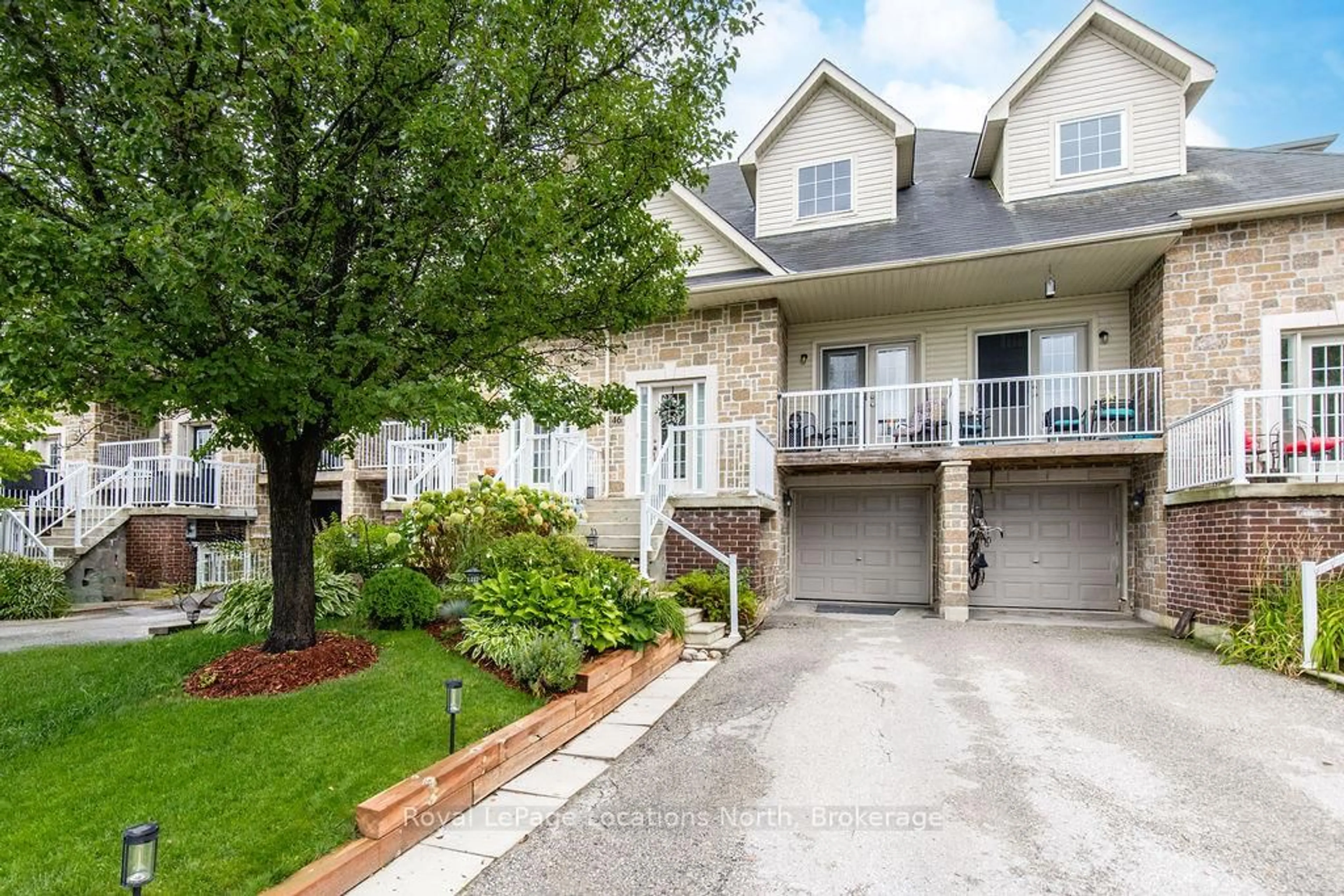 Home with brick exterior material, street for 46 ADMIRAL Rd, Wasaga Beach Ontario L9Z 3C6